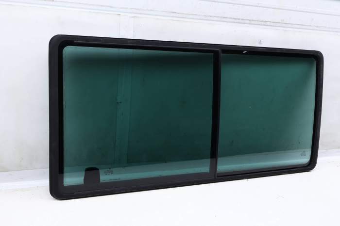 Side Panel Sliding Glass / Window 7D0847711Q main product photo