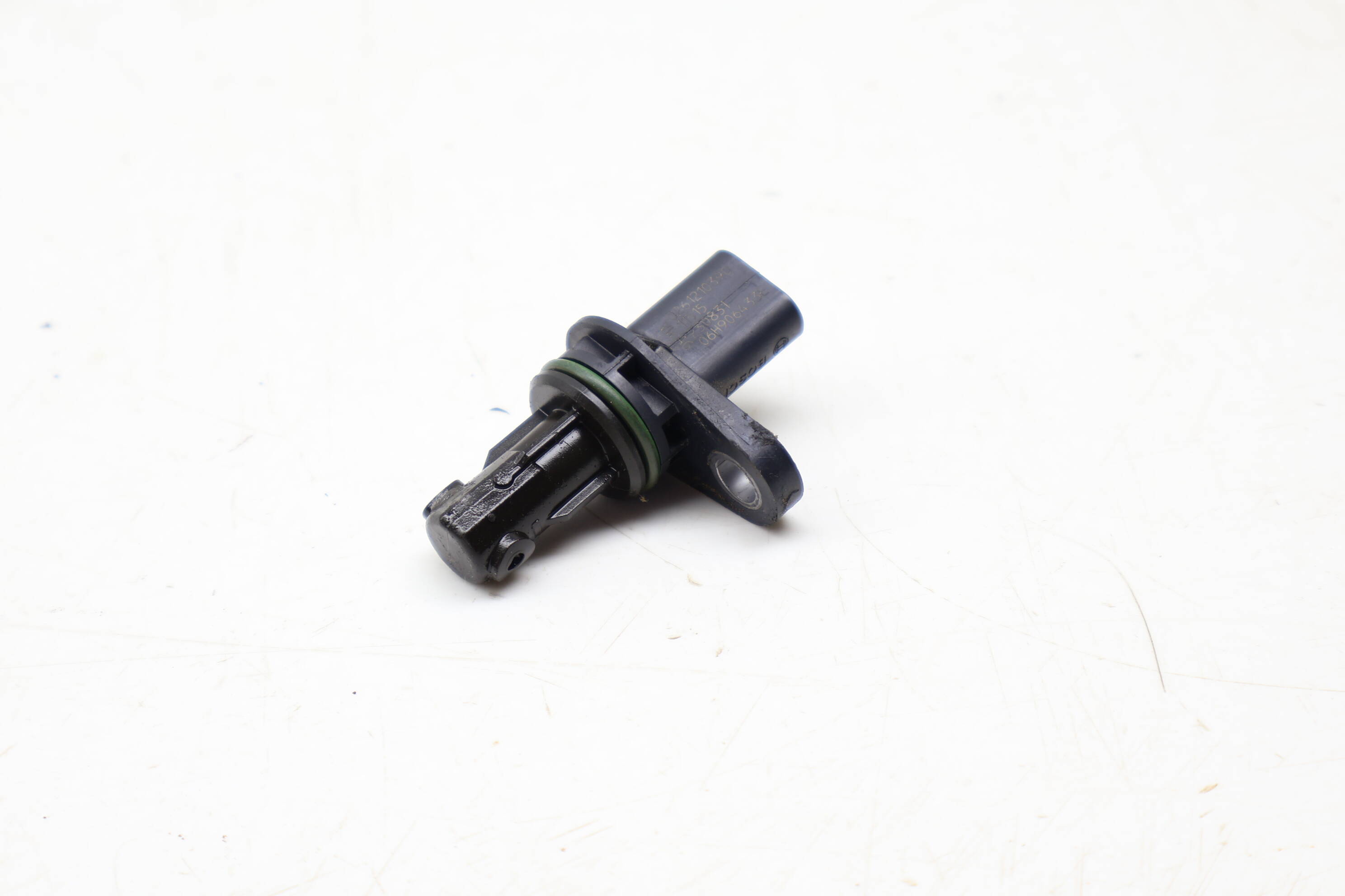 Impulse / Crankshaft Sensor 06H906433E