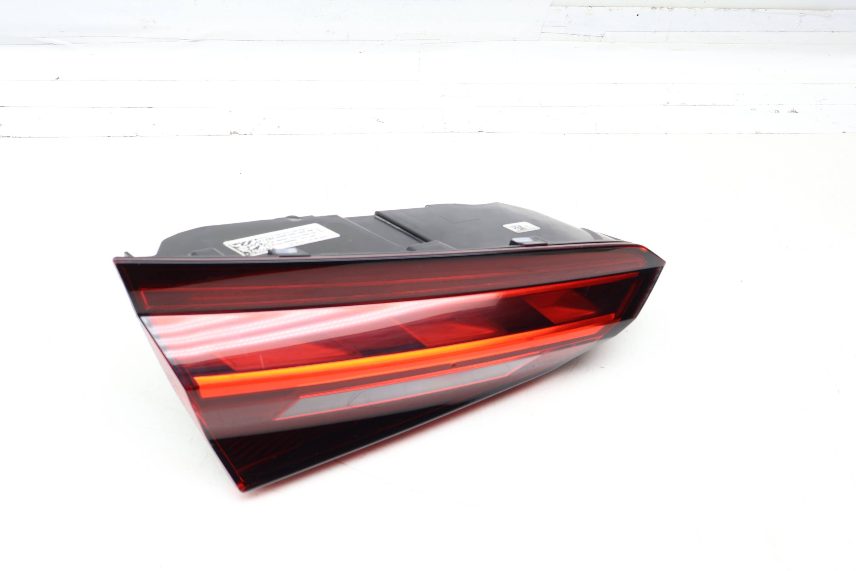 Led Tail Light / Lamp (Inner) 8W6945093AB