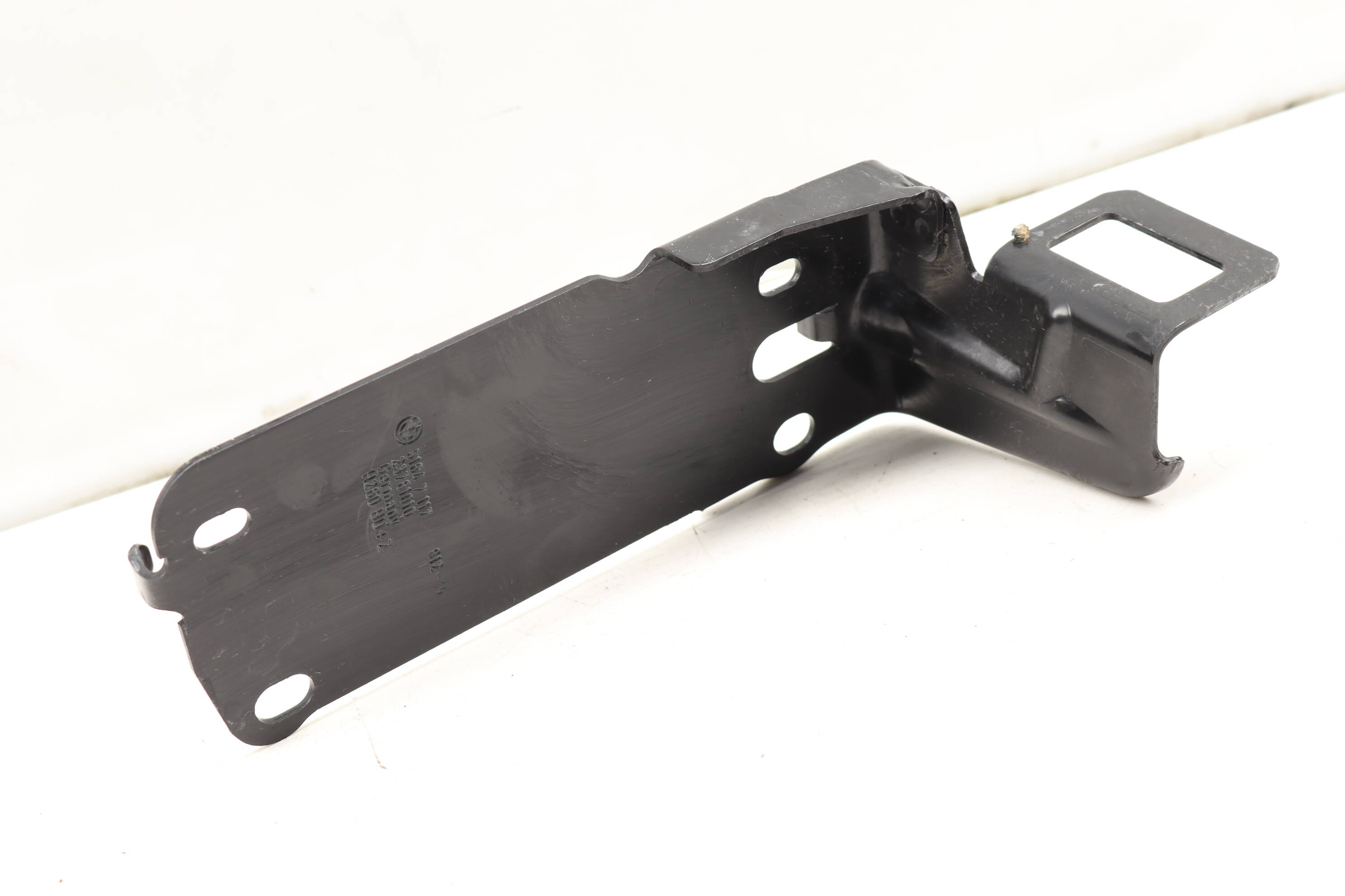 Radiator Mount Bracket 51647117812