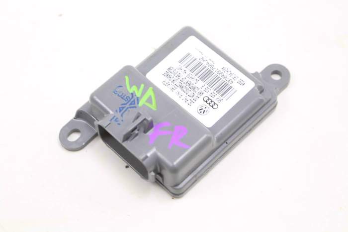 Occupant Detection Control Module 8K0959339B main product photo