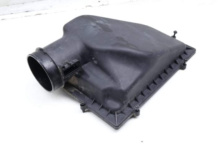Engine Air Filter Housing / Box (Upper) 13718620473 main product photo