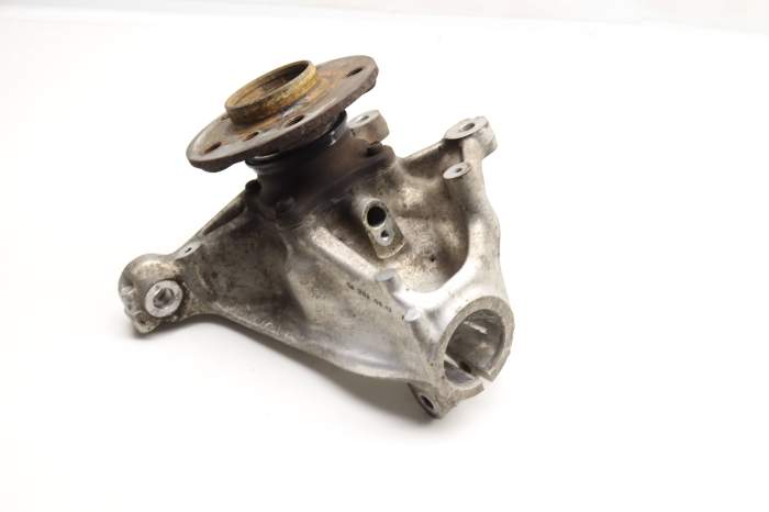 Spindle Knuckle W/ Wheel Bearing 31216852160 main product photo