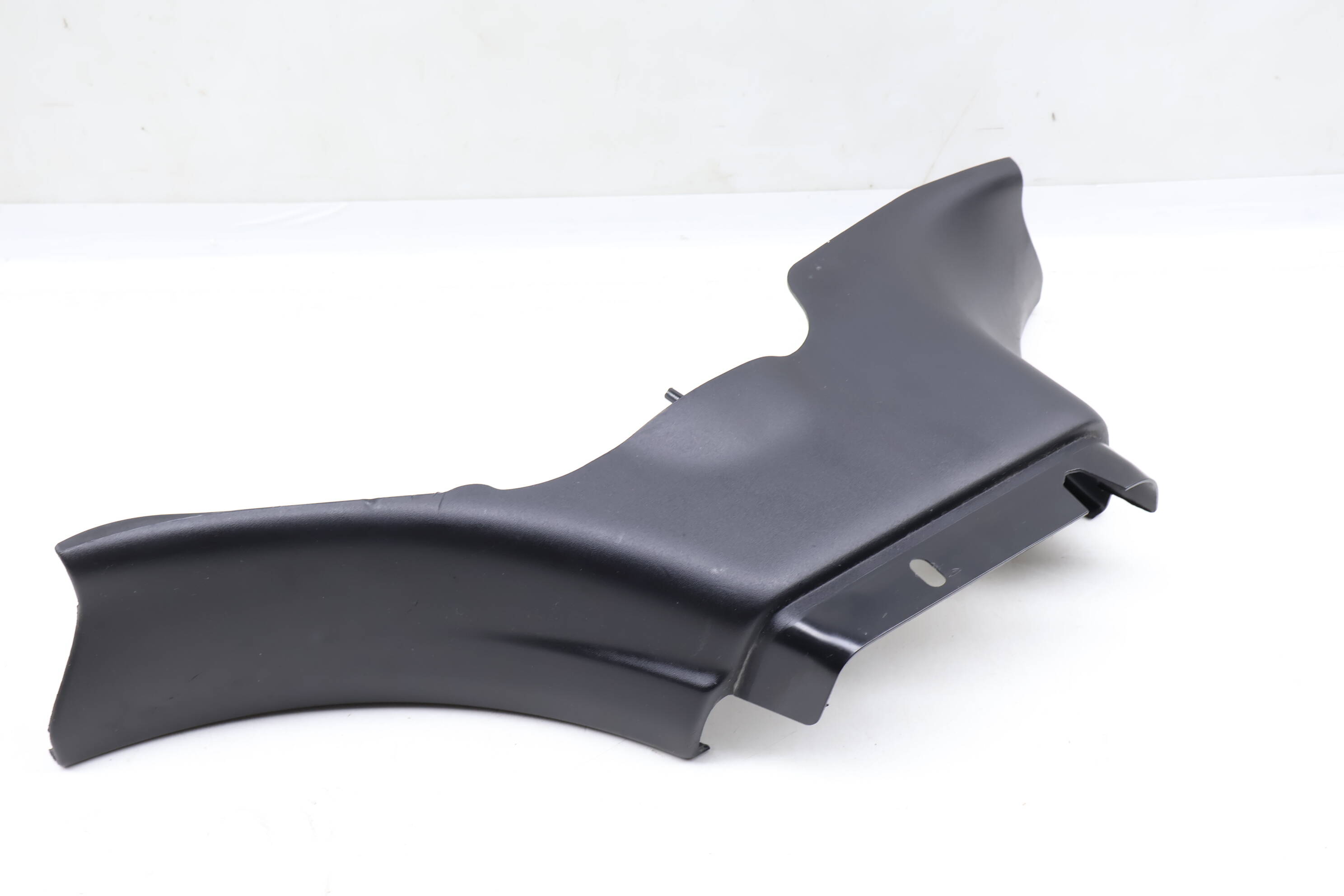 Lower B Pillar Trim / Panel CPLA31057A