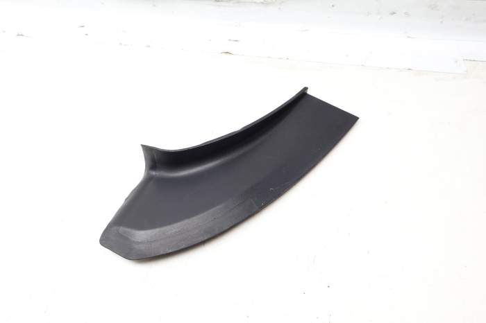 Tail Light Rain Channel Cover Trim 4F5853267E main product photo