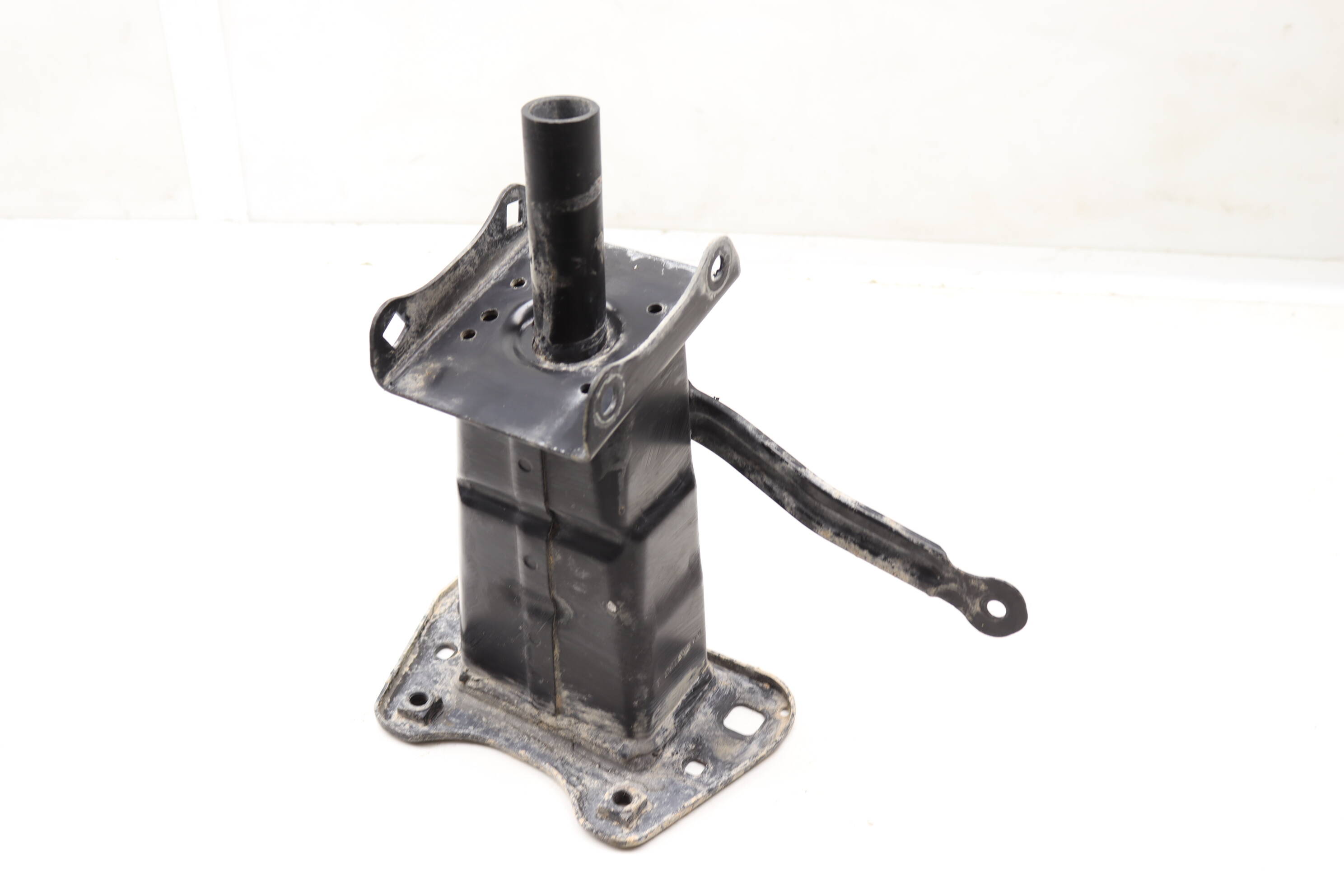 Bumper Reinforcement Bracket 1646202031