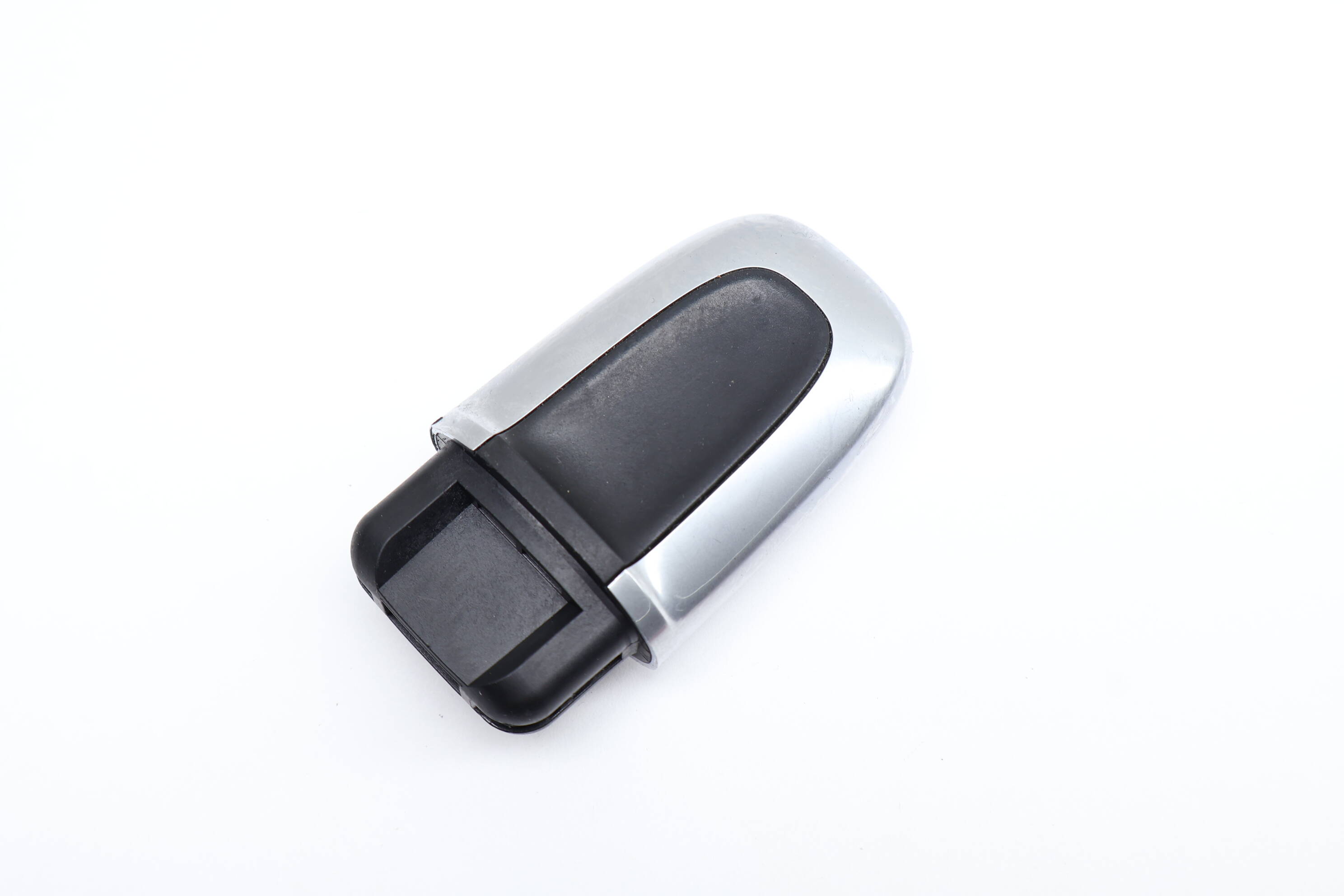 Keyless Entry / Go Key Plug 7PP919157