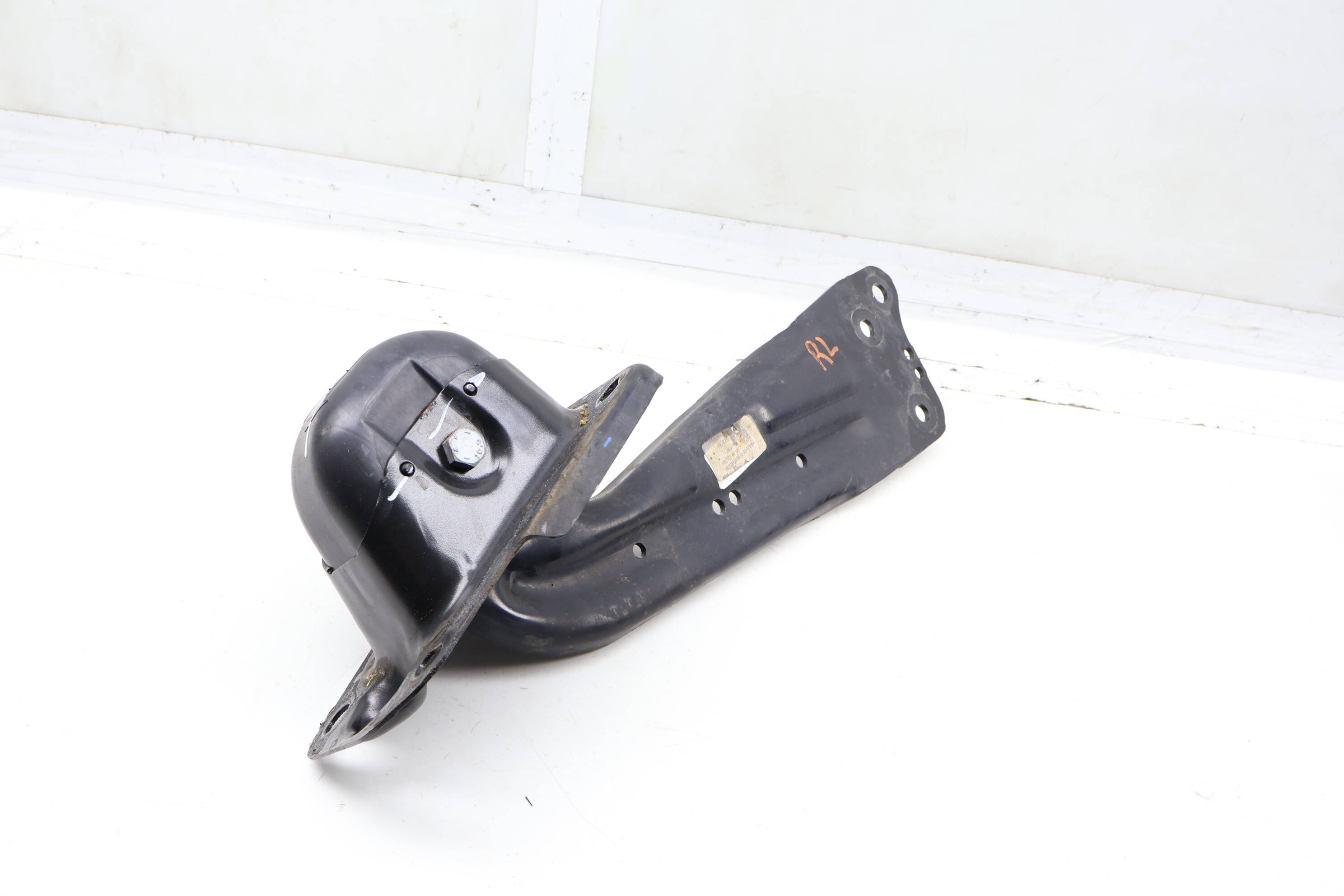 Lower Control / Trailing Arm 3QF505223B
