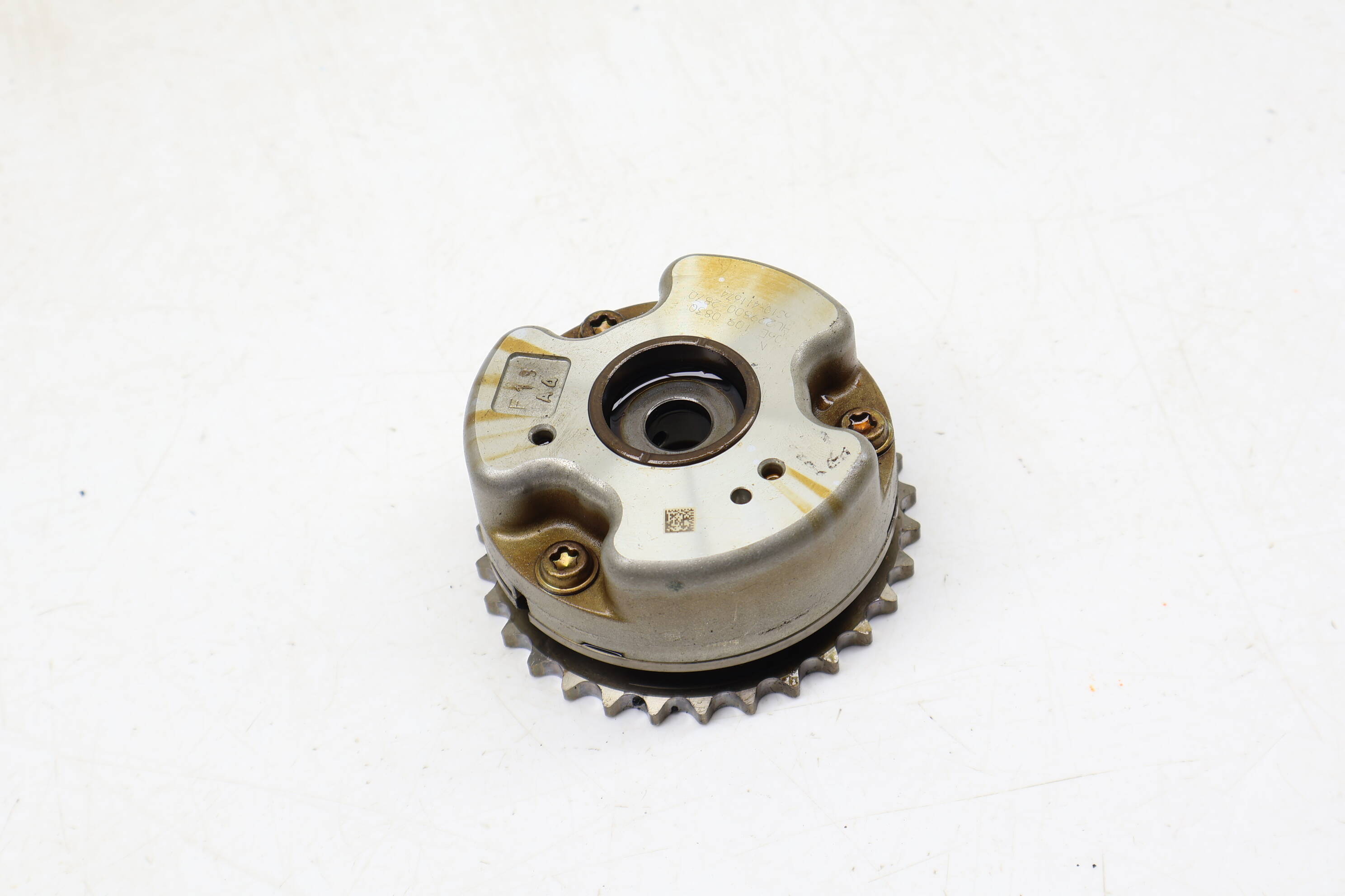 Intake Cam / Camshaft Gear Adjuster 06E109083Q 95810505101