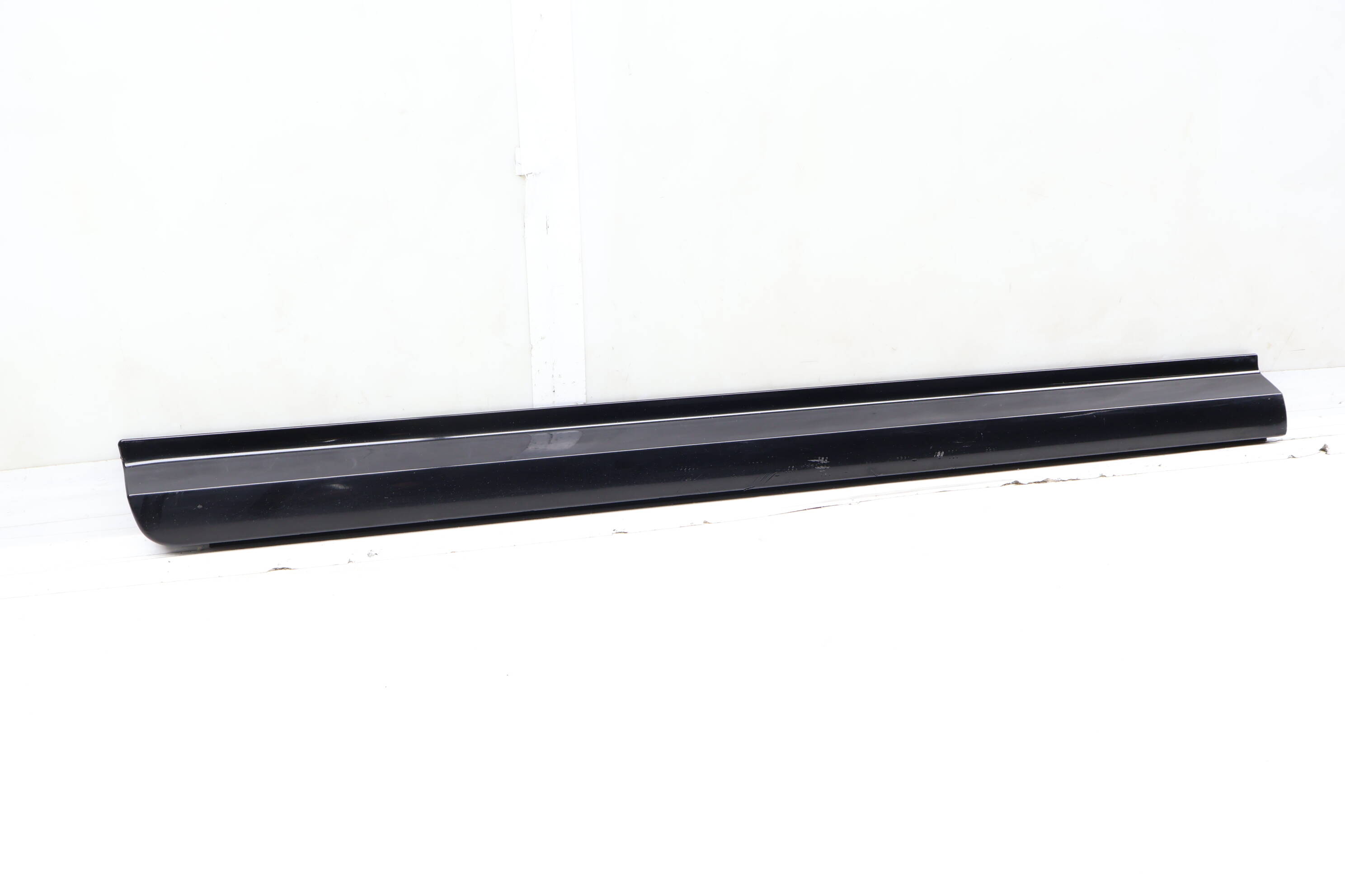 Lower Door Molding / Blade 4E0853959C