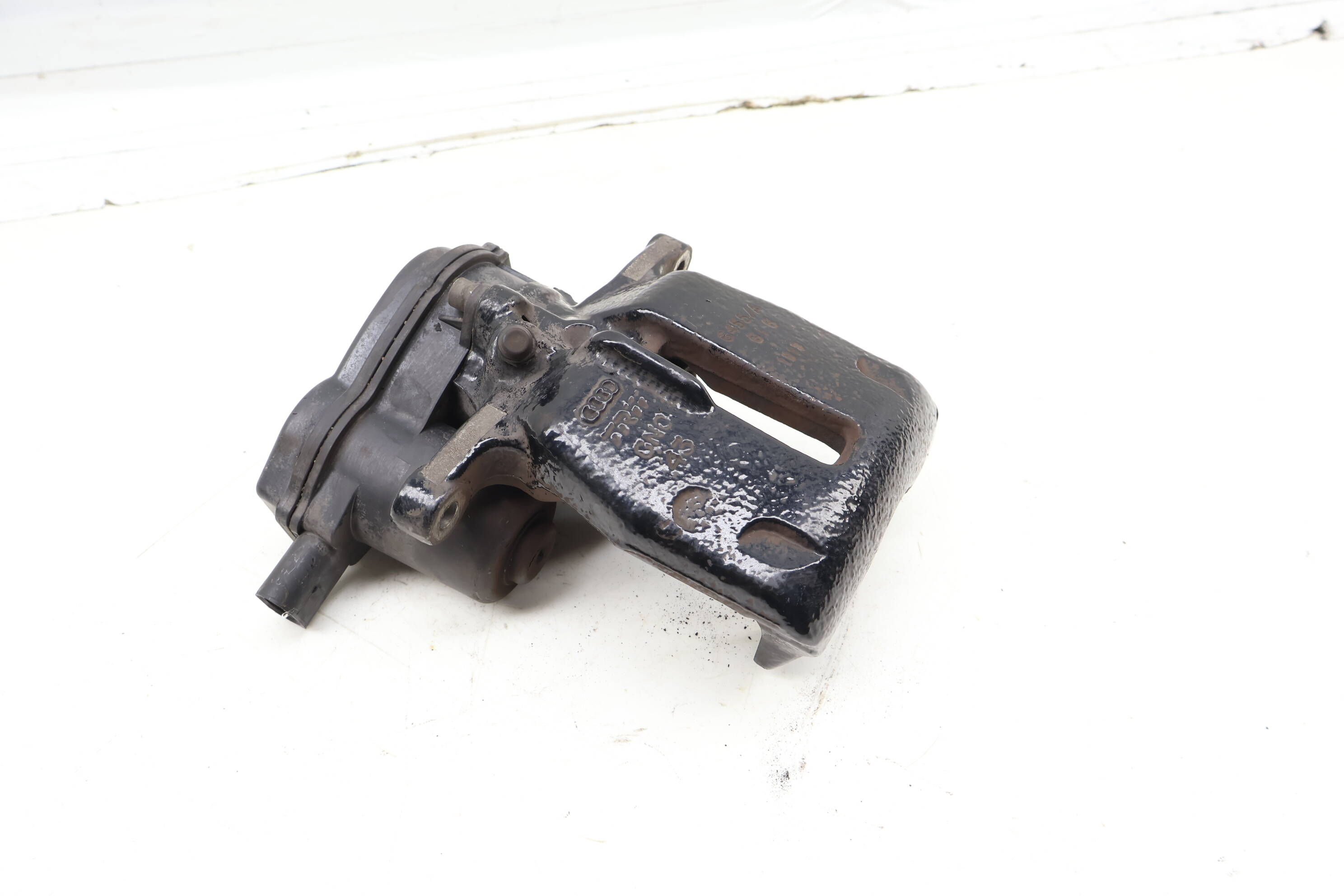 Brake Caliper / Motor 8K0615404D