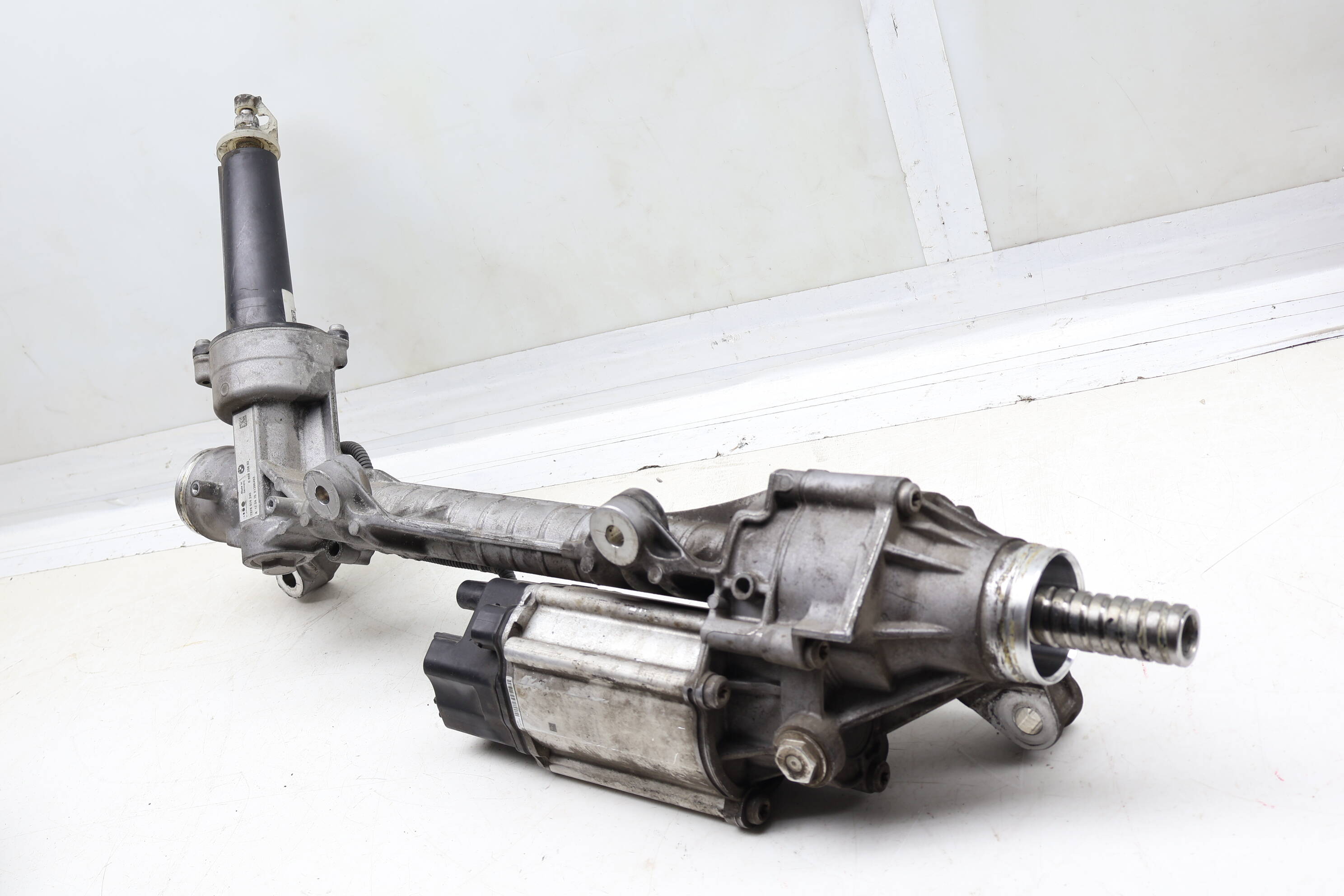 Power Steering Rack / Gear 32106869208