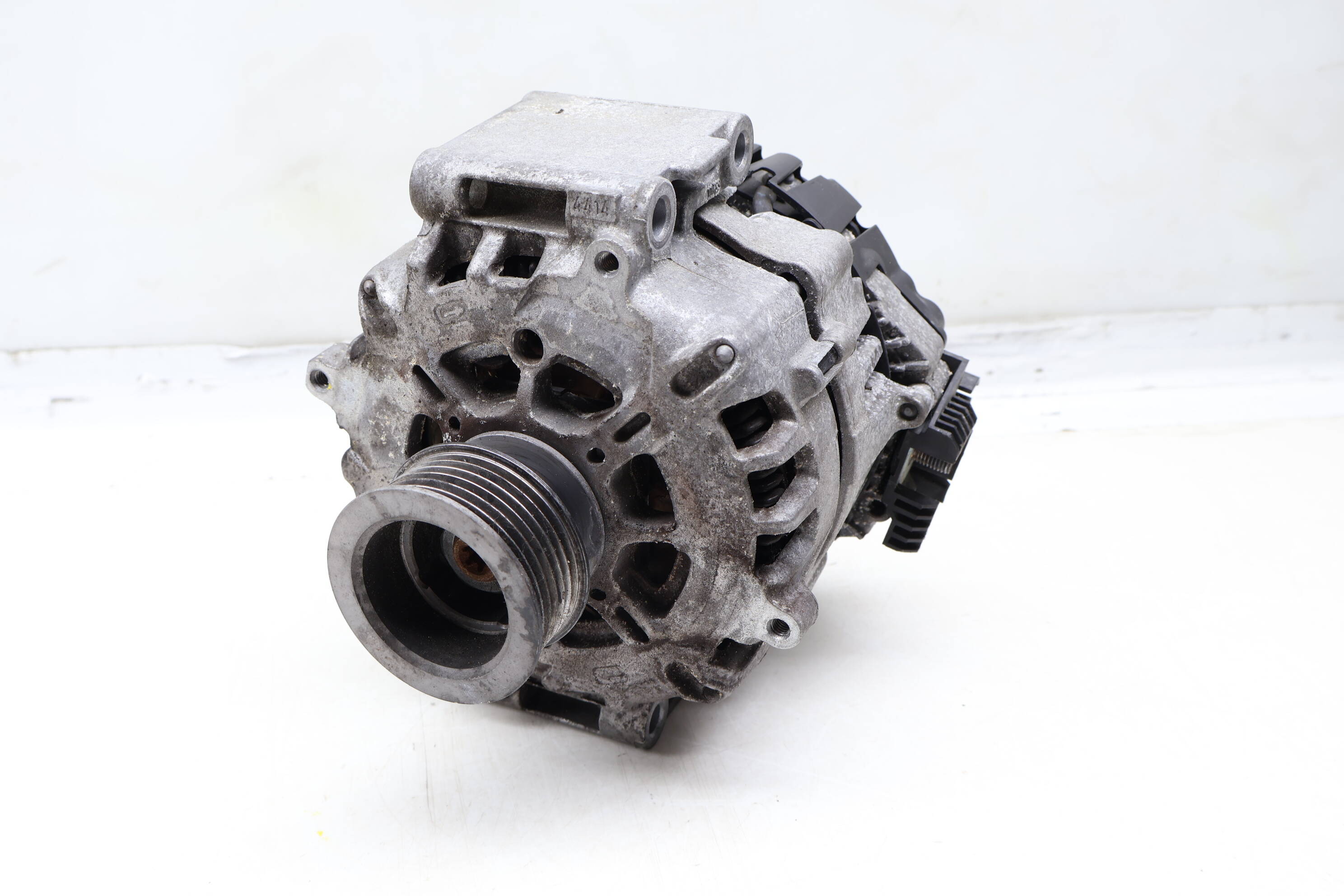 Alternator / Generator (230 Amp) 06L903018G