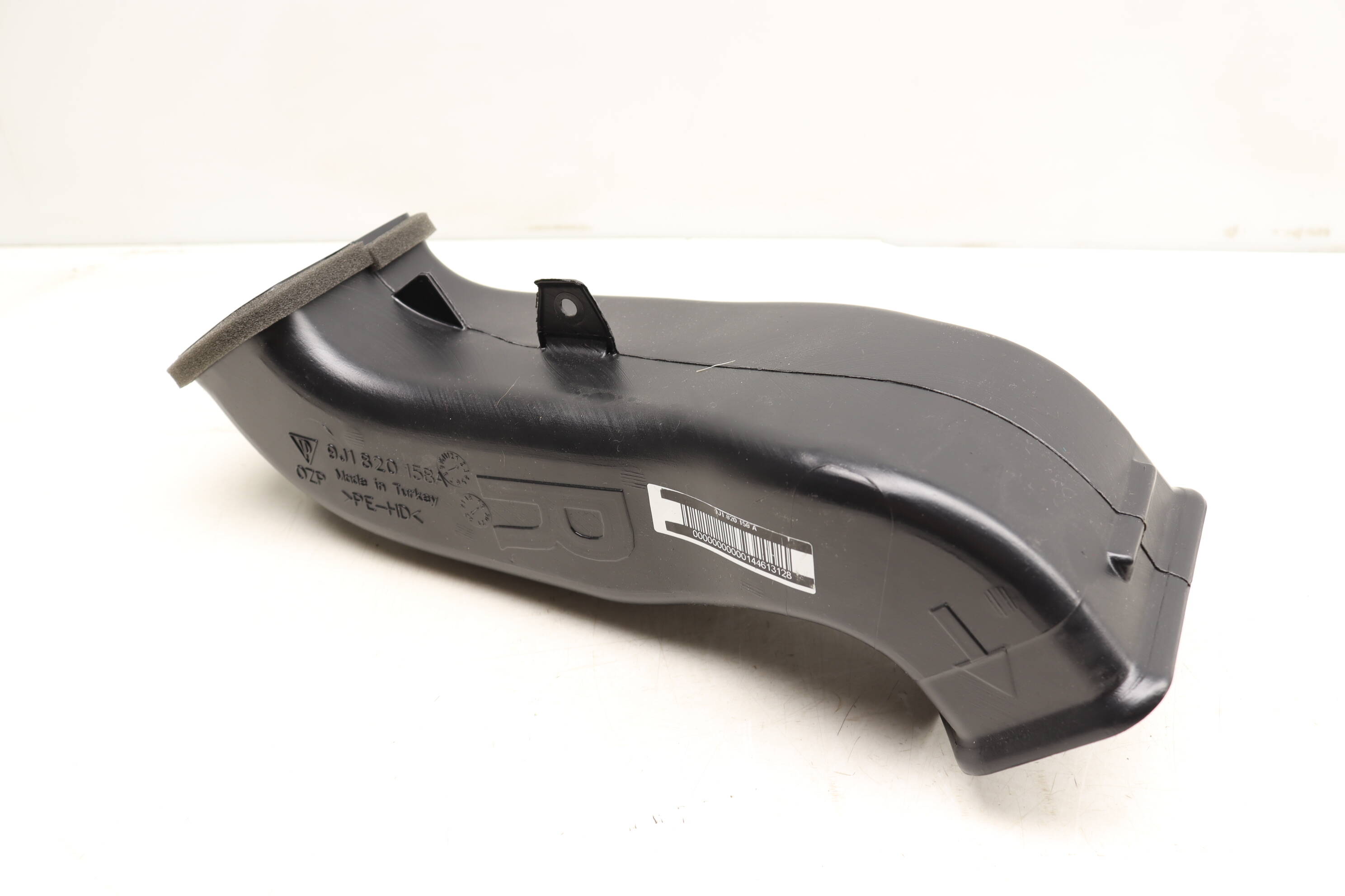 Climate&#x20;&#x2F;&#x20;Heater&#x20;Air&#x20;Duct&#x20;9J1820158A