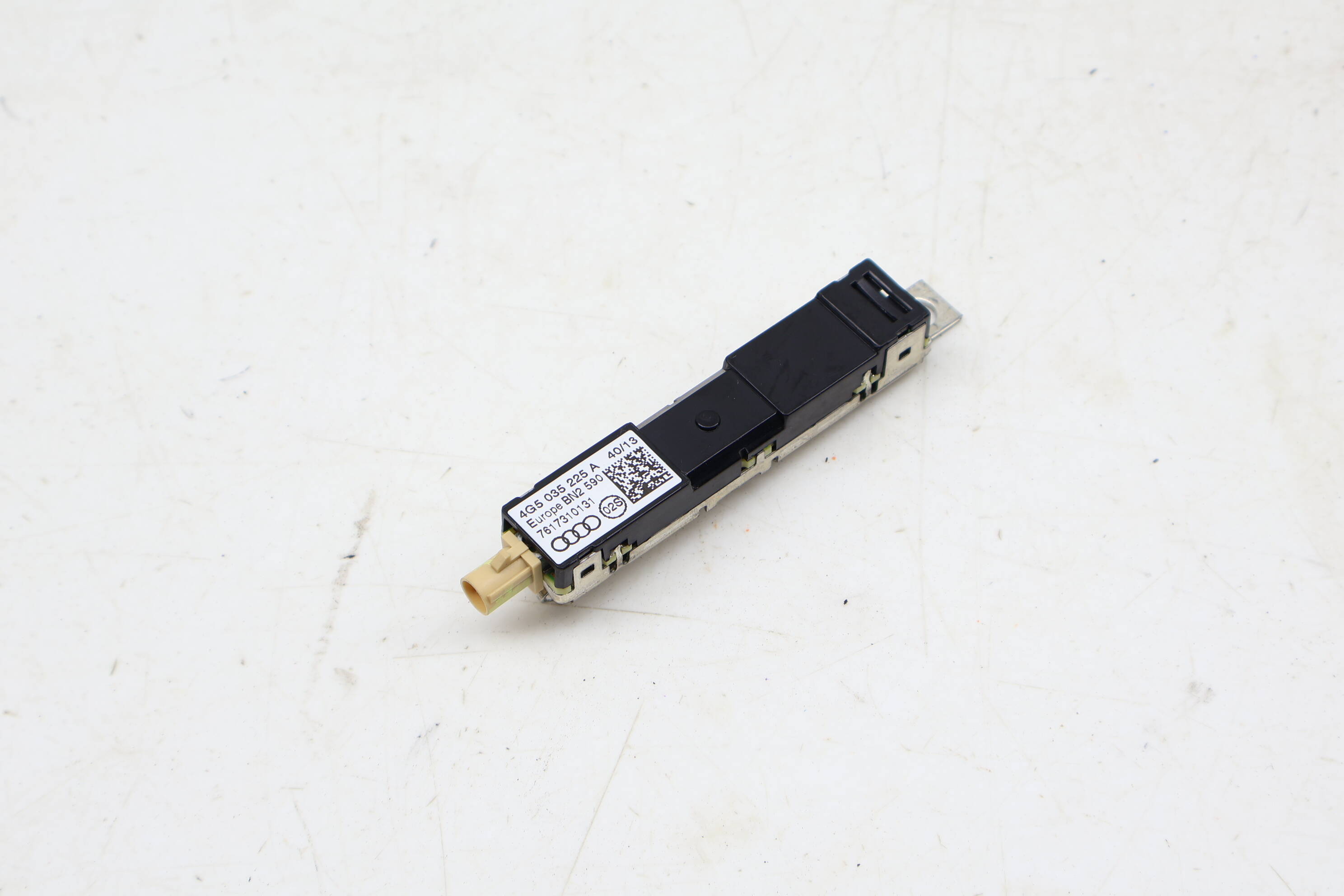 Lower Antenna Booster 4G5035225A