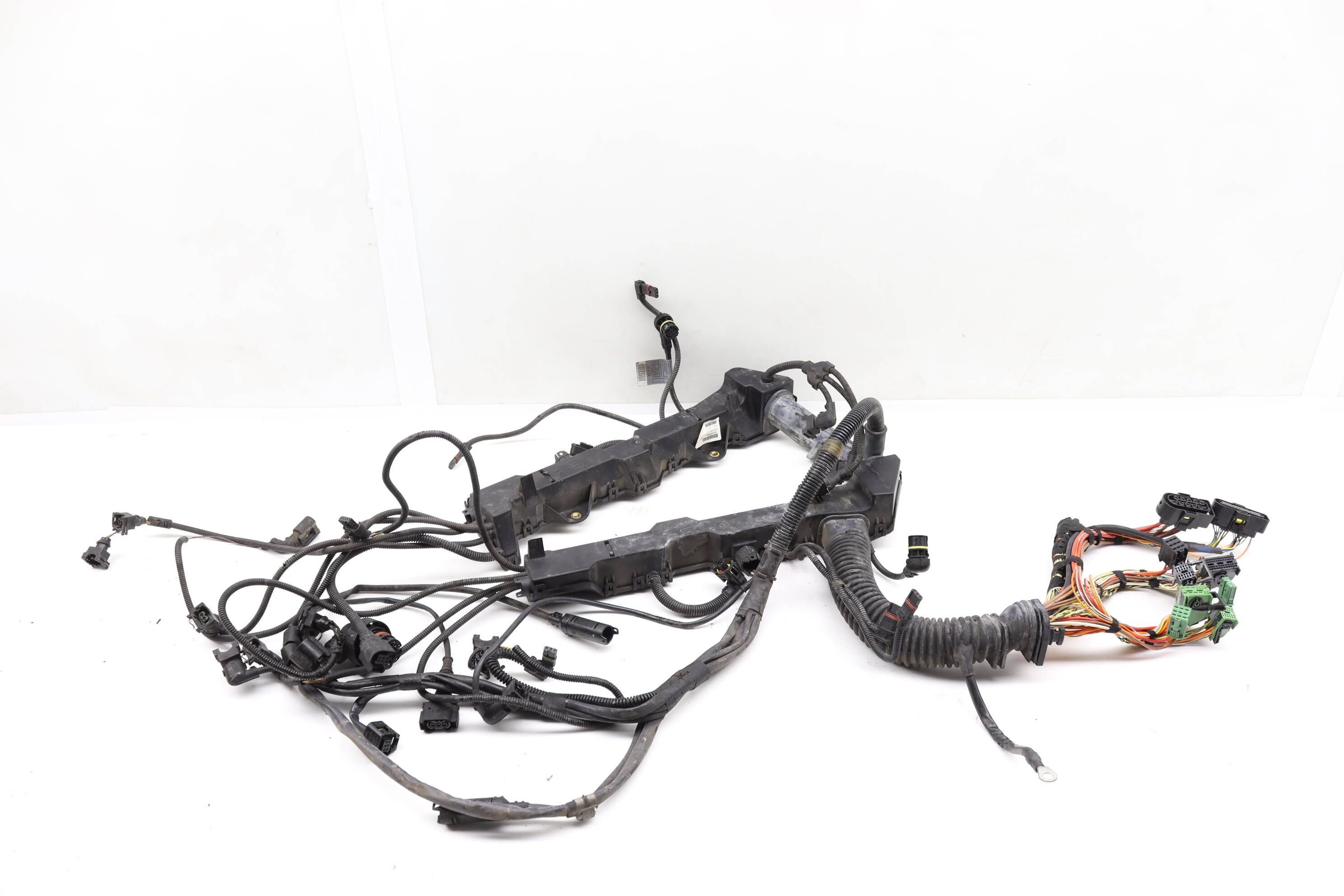 オープンセール 福袋 BMW Engine Wiring Harness (750i, 750Li) 12517572881 応援グッズ