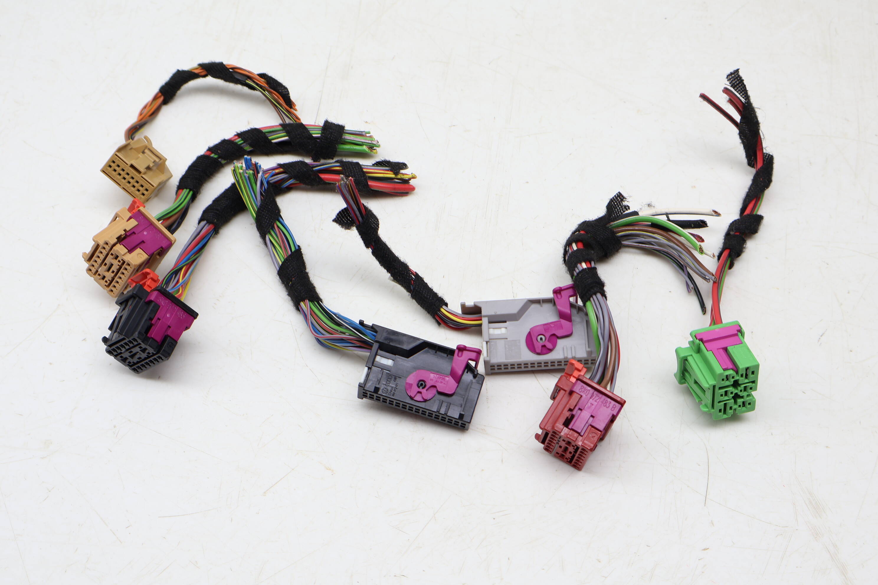 Onboard Supply Module Wiring Harness Connector / Pigtail Set