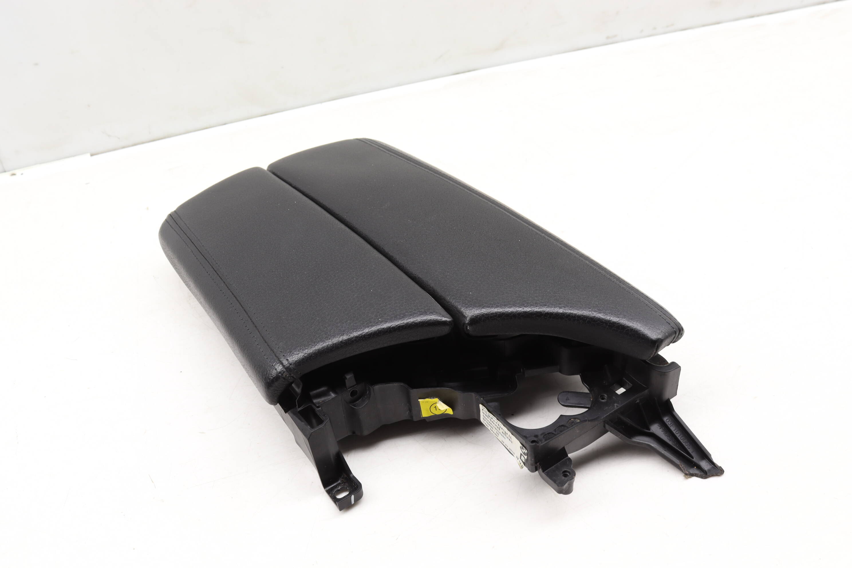 Center Armrest / Arm Rest 51169216865