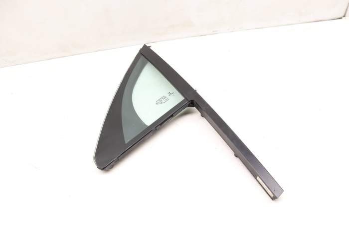 Side Door Window Glass 95B845113C main product photo