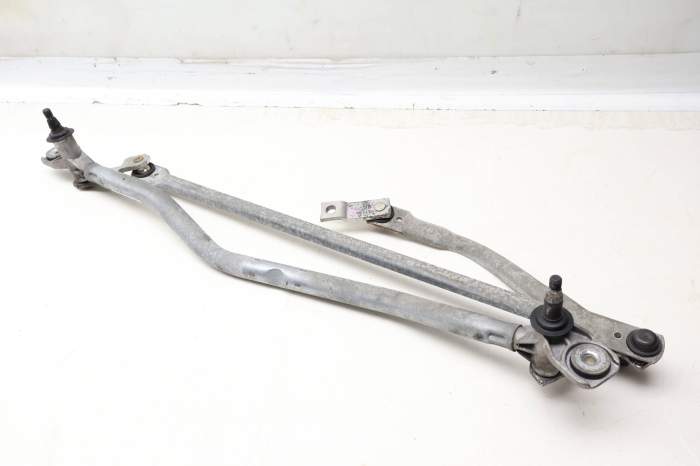 Windshield Wiper Bracket / Transmission 4F1955023J main product photo