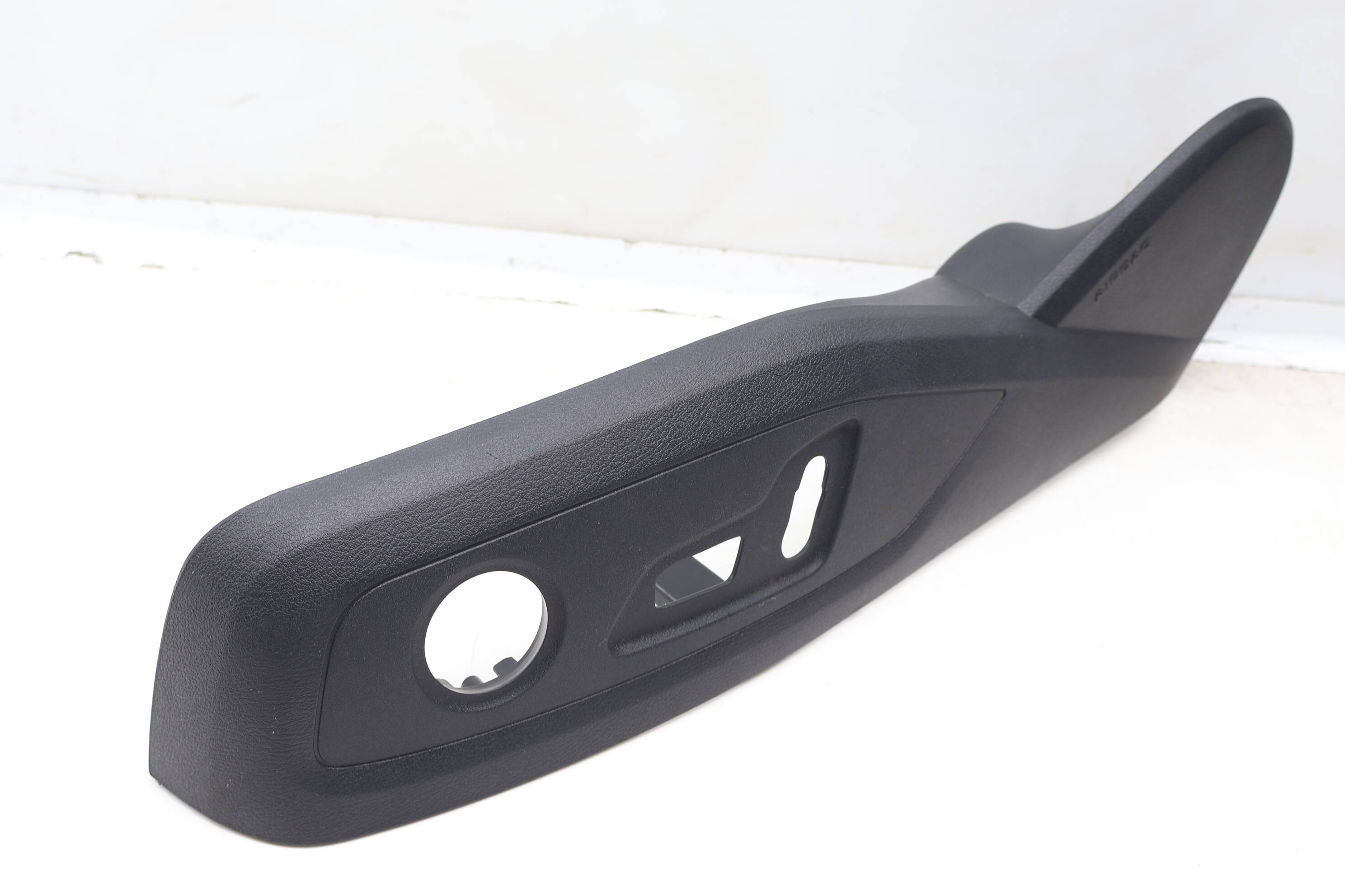 Outer&#x20;Seat&#x20;Switch&#x20;Trim&#x20;&#x2F;&#x20;Panel&#x20;8W0881325P