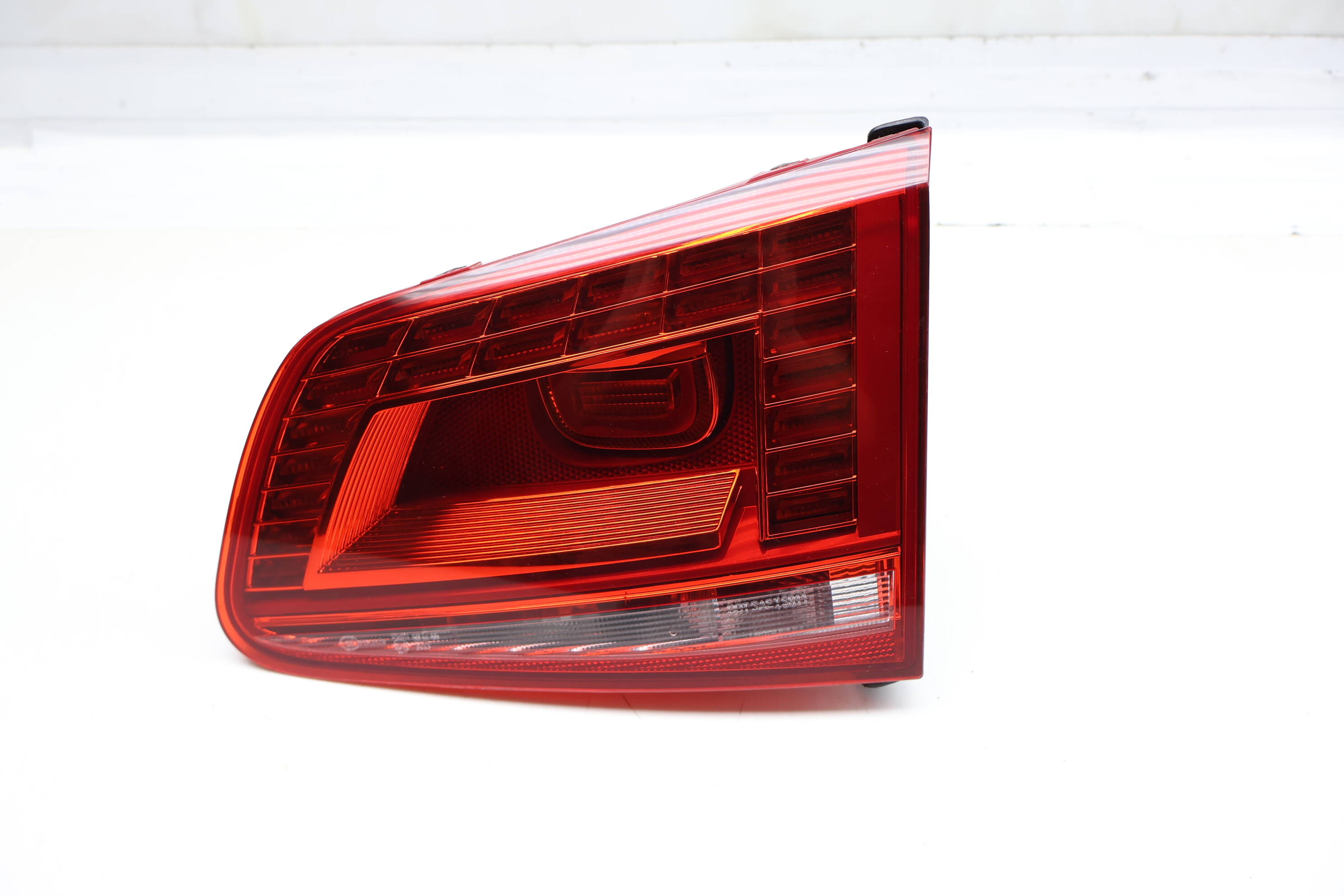 Led Tail Light / Lamp (Inner) 7P6945308