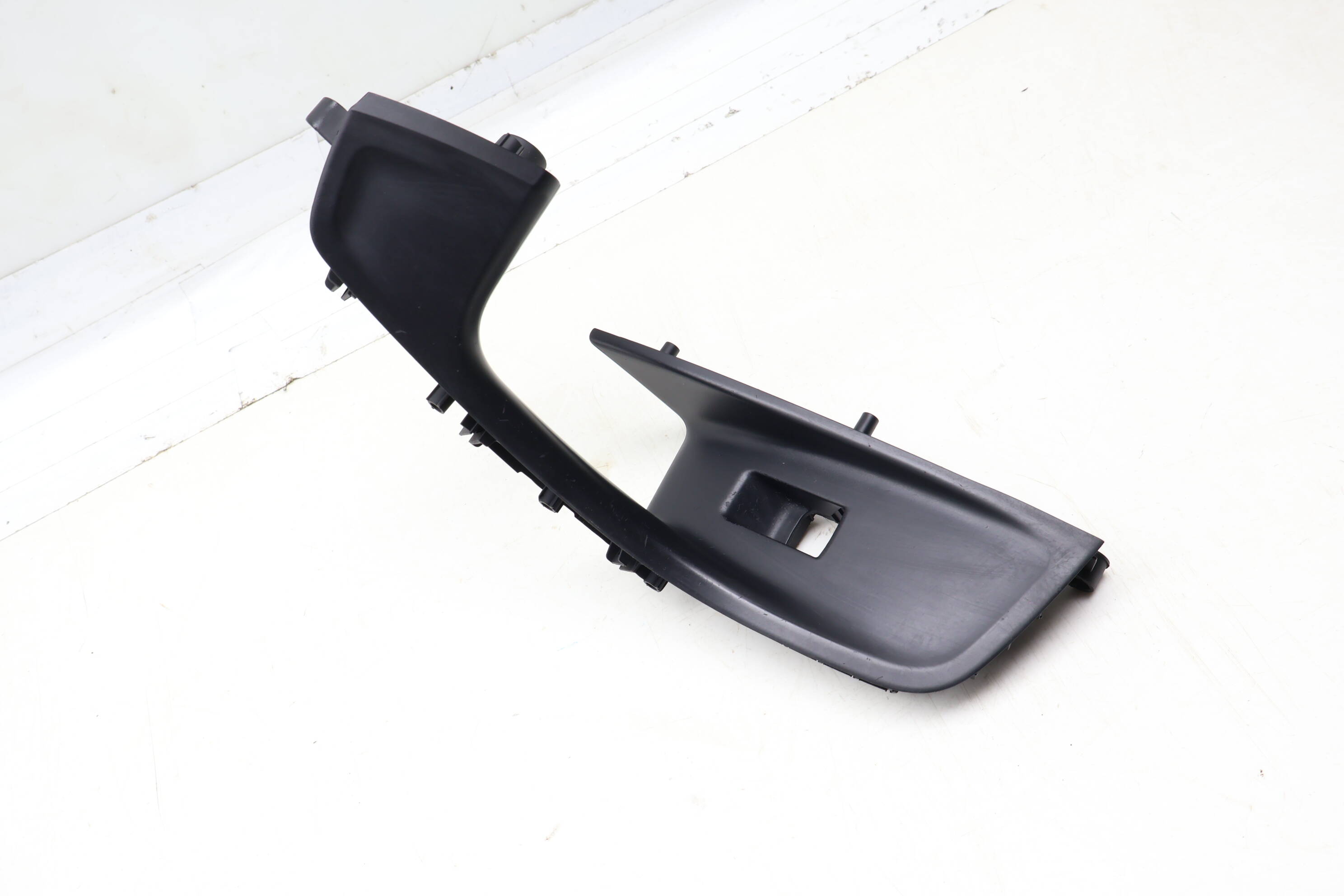 Door Handle Pull / Switch Trim 4G1867172