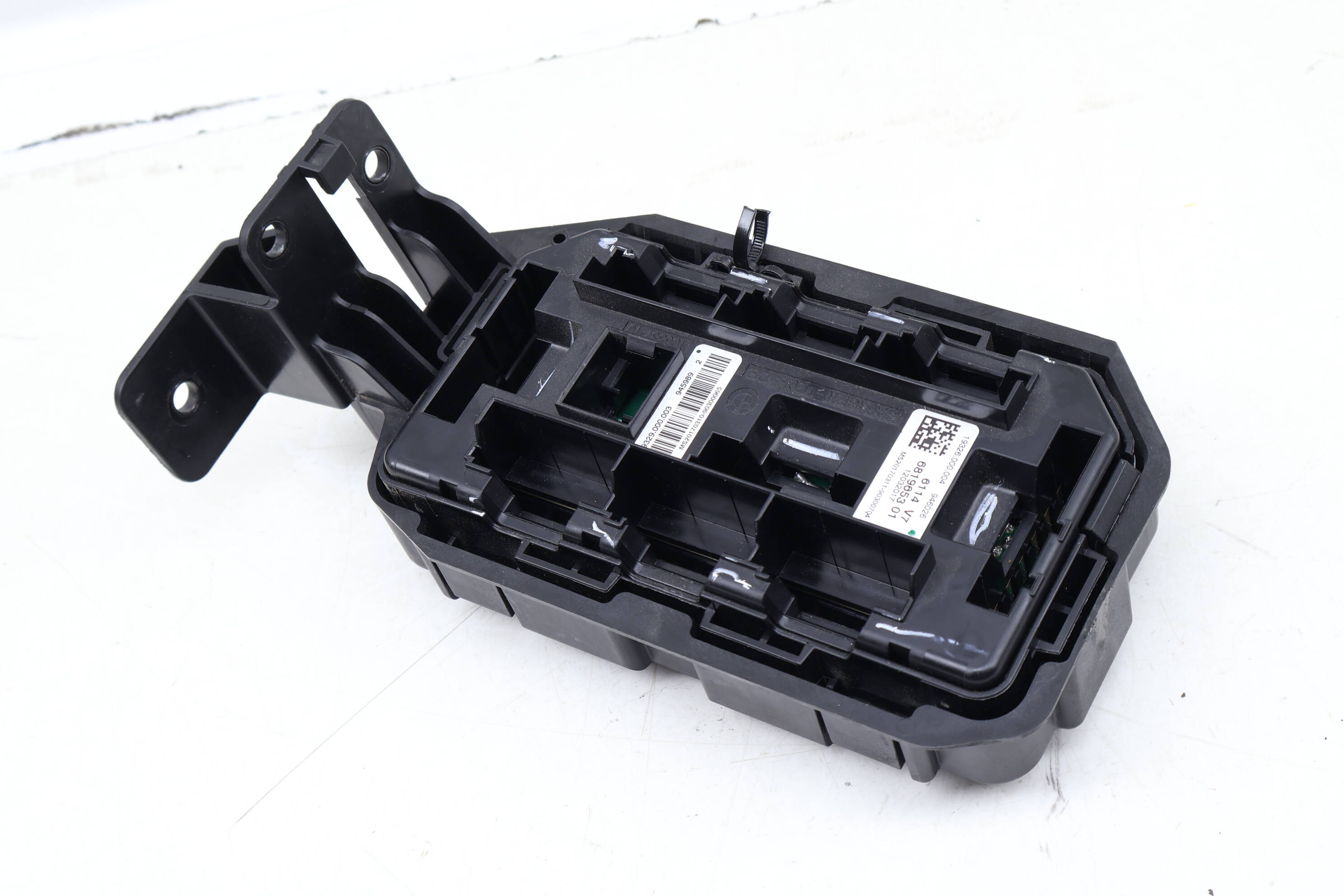 Power Distribution Fuse Box 61146819653