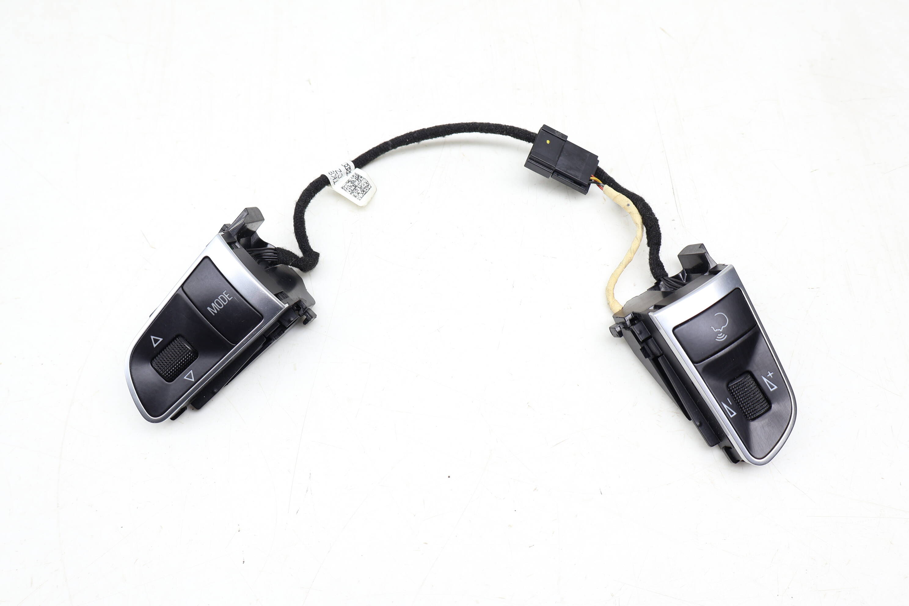 Steering Wheel Control Button / Switch Set 4E0951527AE