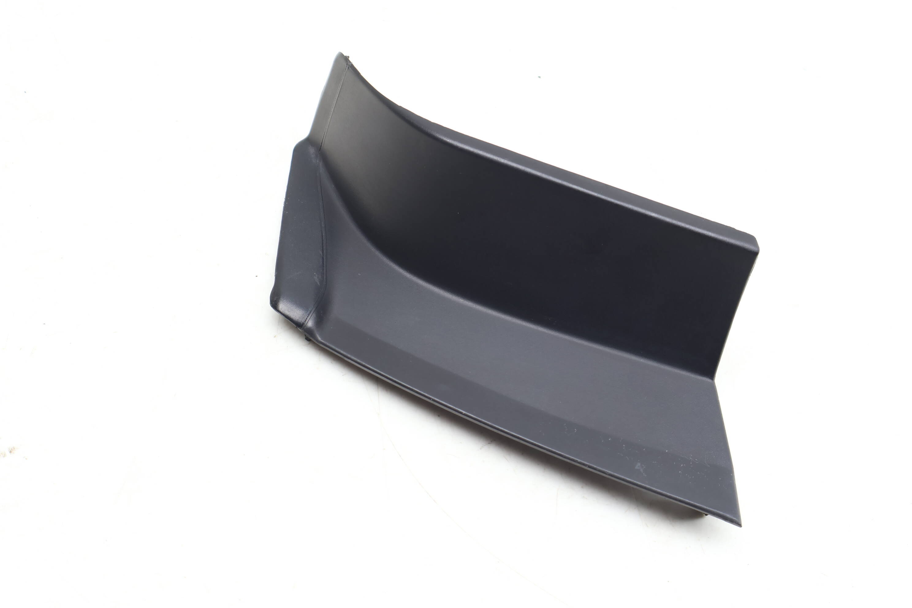 Tail Light Cover 4G5853267