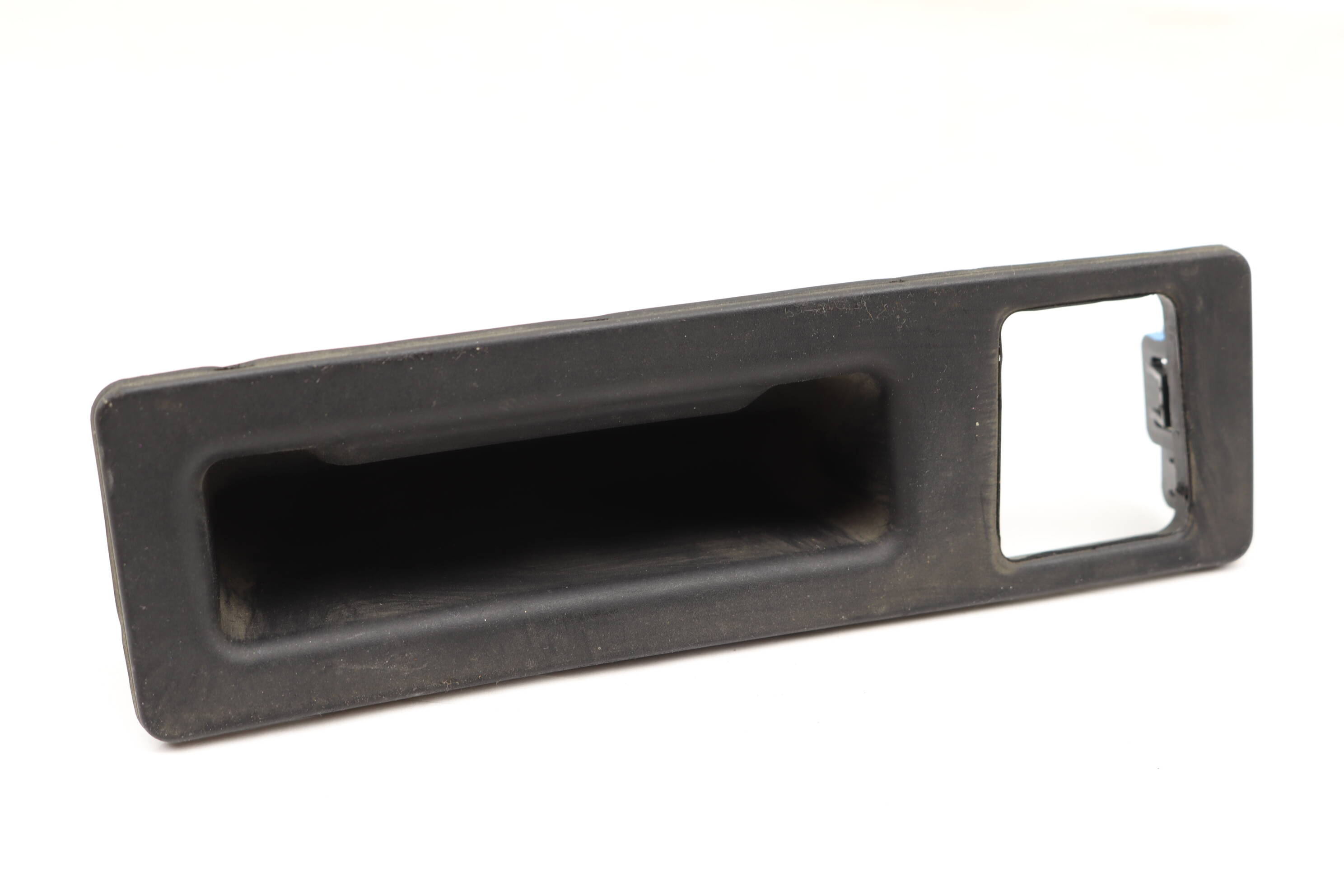 Trunk&#x20;Release&#x20;Switch&#x20;&#x2F;&#x20;Handle&#x20;51247463162