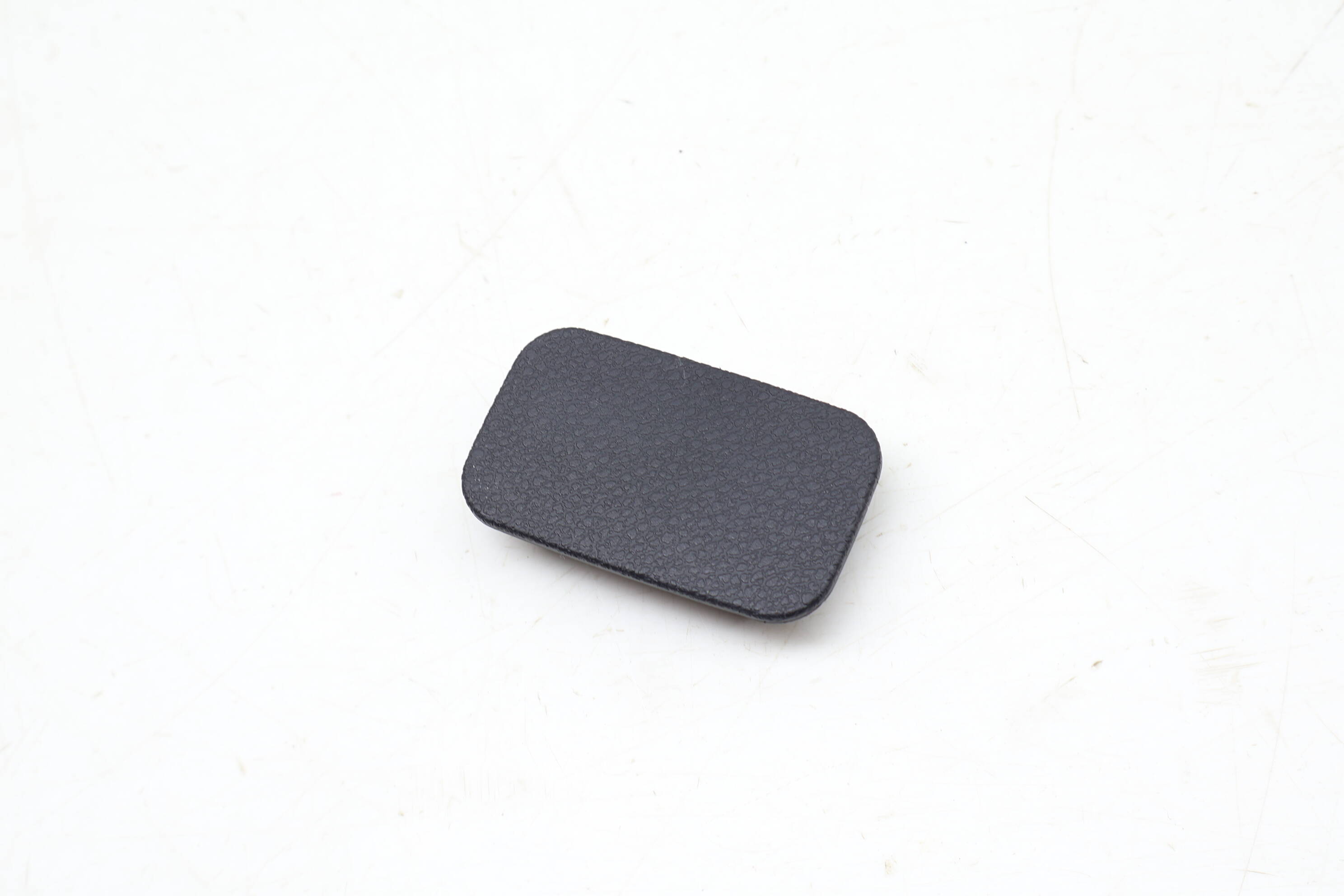 Trunk Trim / Cover 2057470074