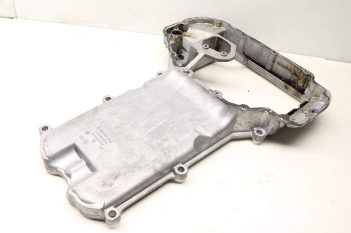Upper Engine Oil Pan 2790140300 main product photo