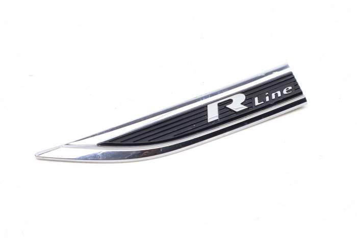 Fender Emblem / Badge (R Line) 561853688J main product photo
