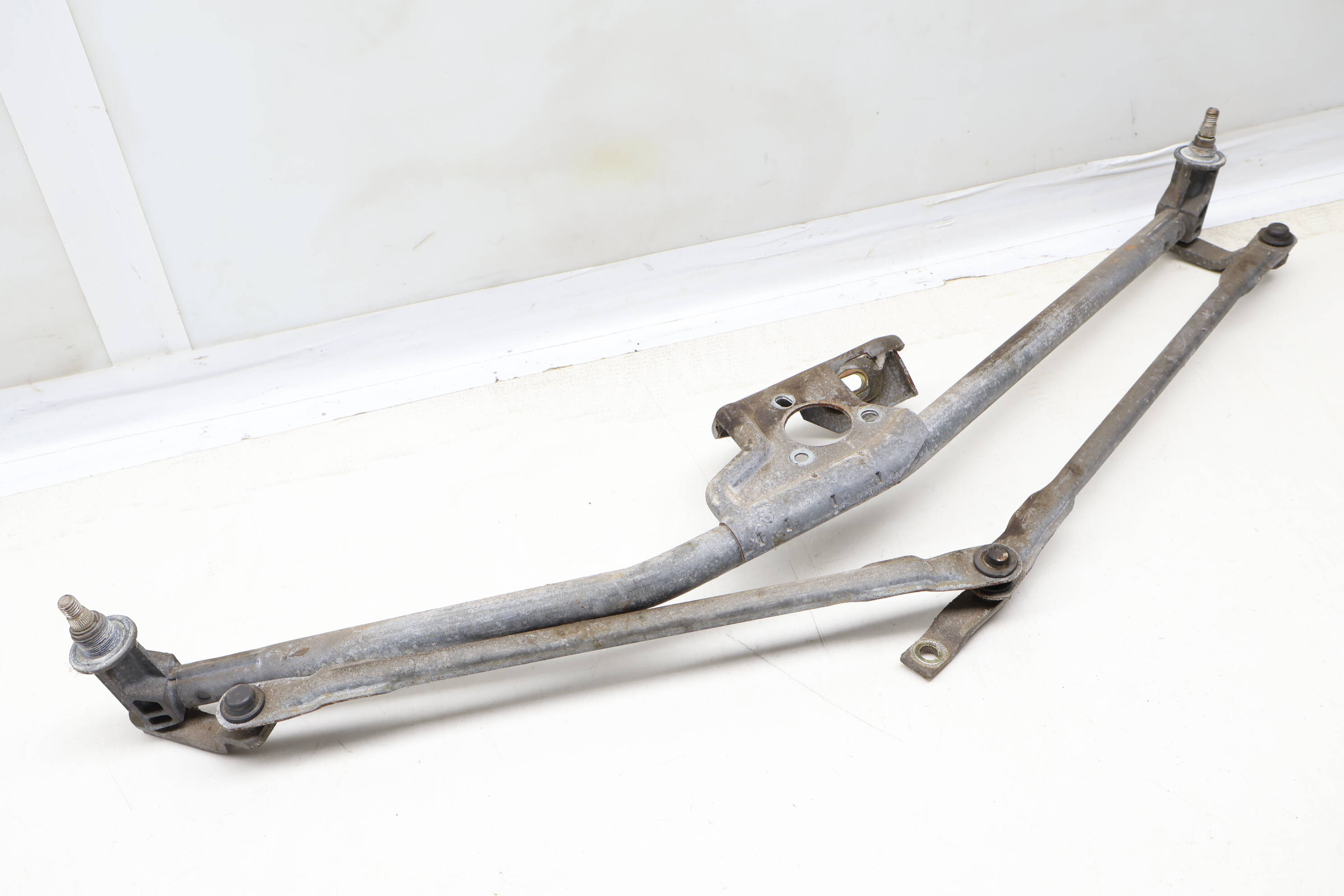 Windshield Wiper Transmission / Bracket 701955325