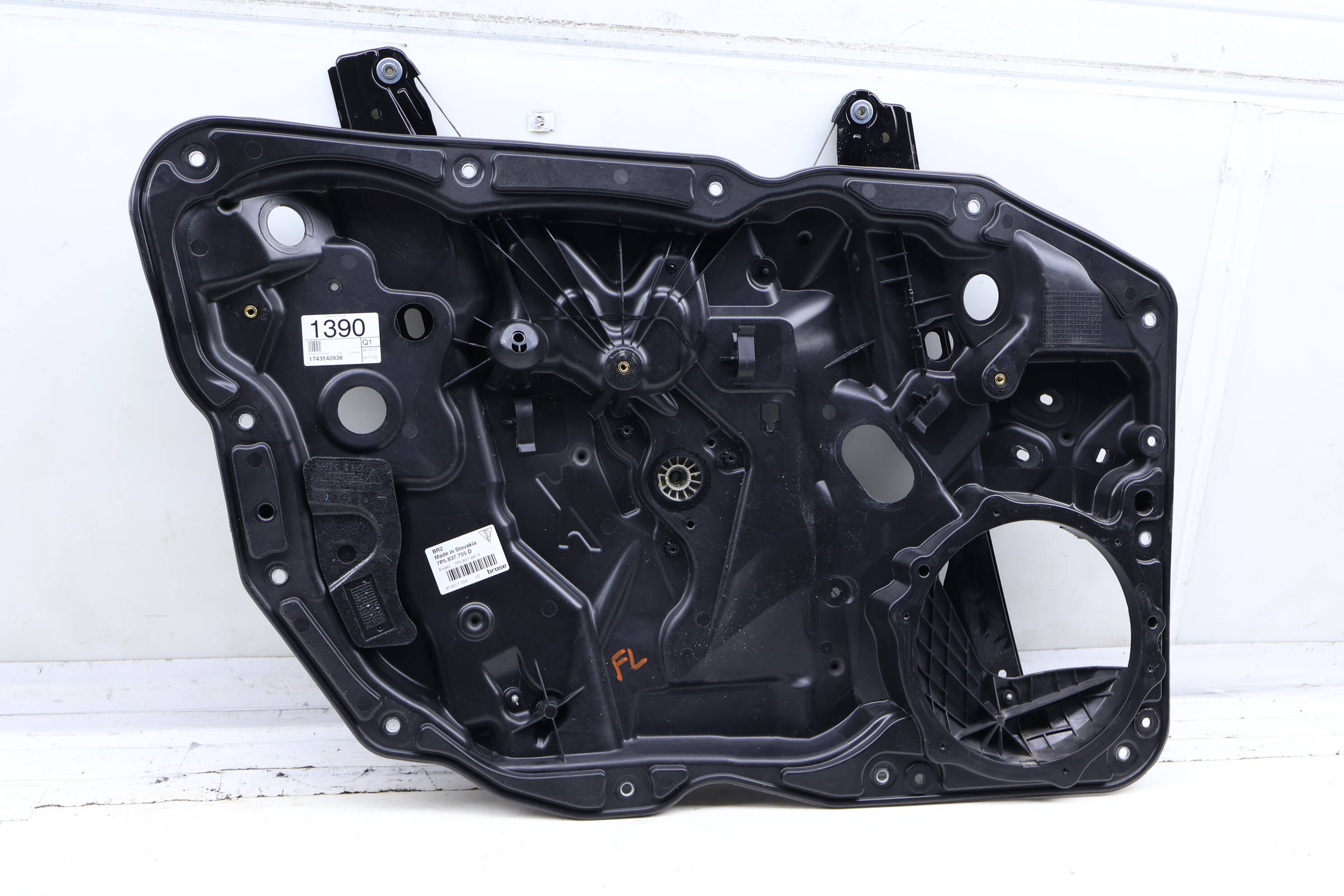 Window Regulator W/ Panel 7P5837755D