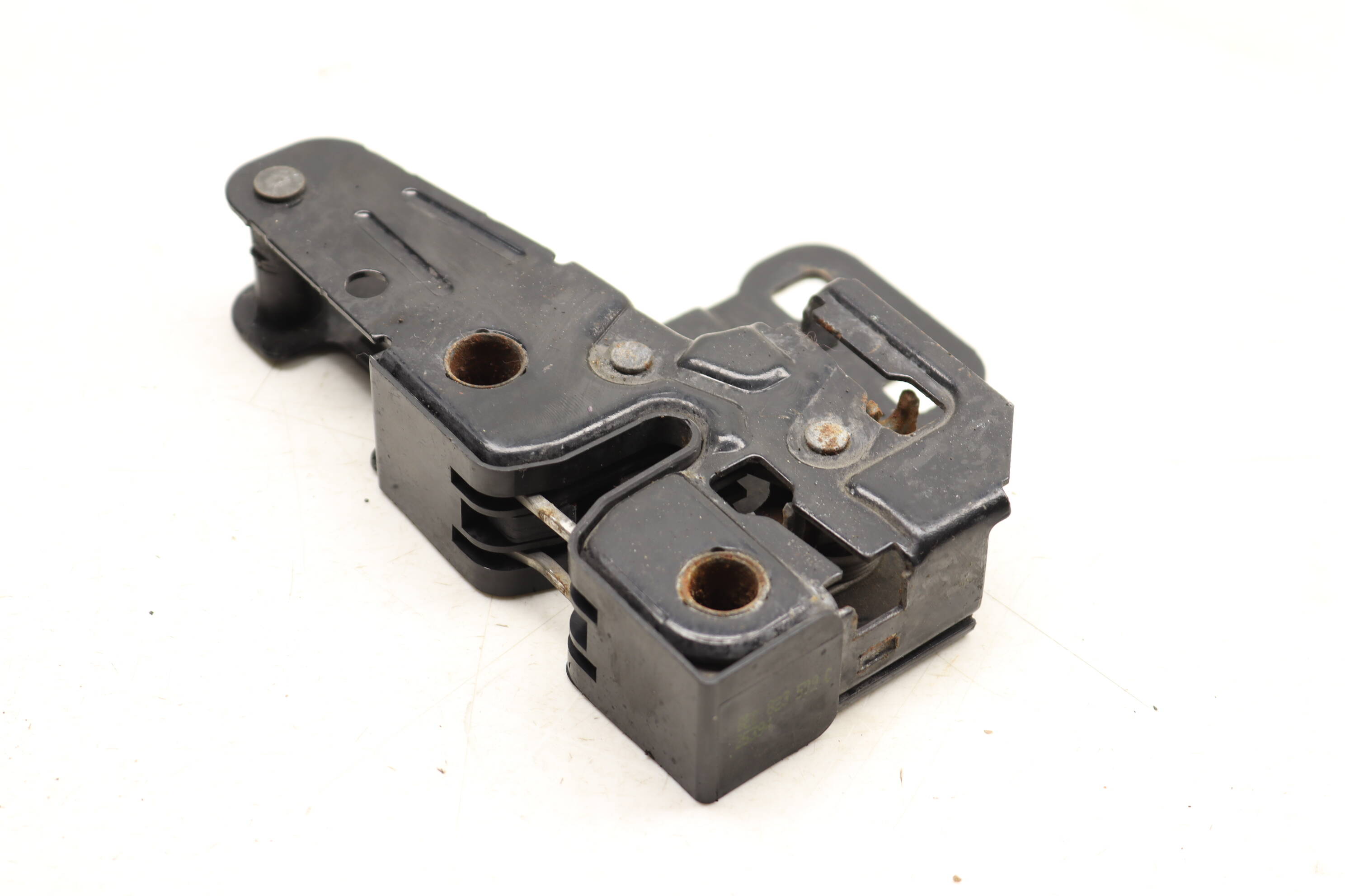 Lower&#x20;Hood&#x20;Latch&#x20;&#x2F;&#x20;Lock&#x20;8E0823509C