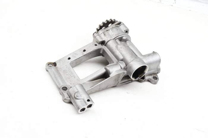 Engine Oil Pump 11417792945 main product photo