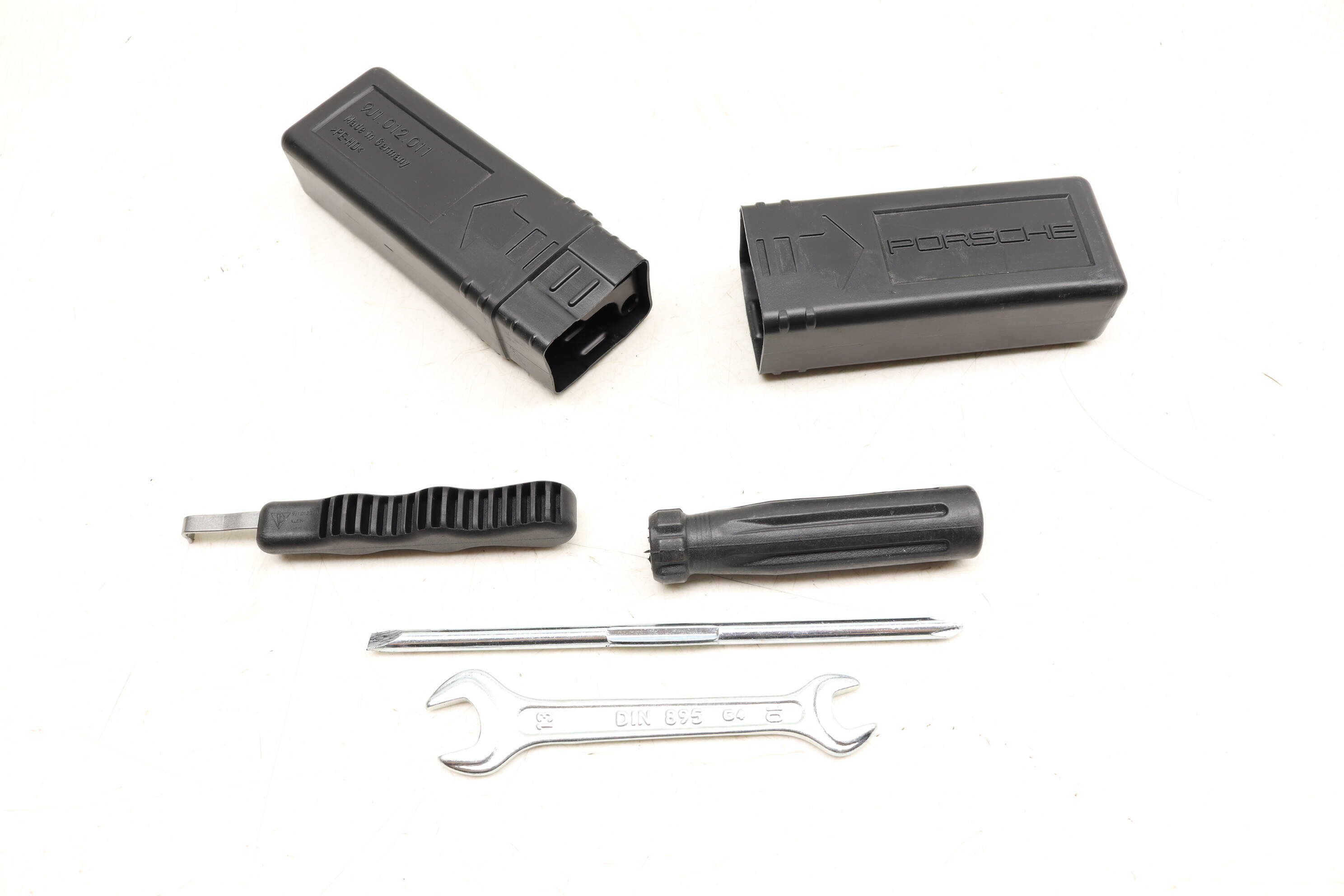 Porsche Tool Set (Taycan) 9J1012011
