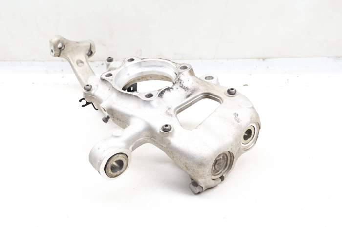 Spindle Knuckle / Wheel Bearing Housing 80A407559 main product photo