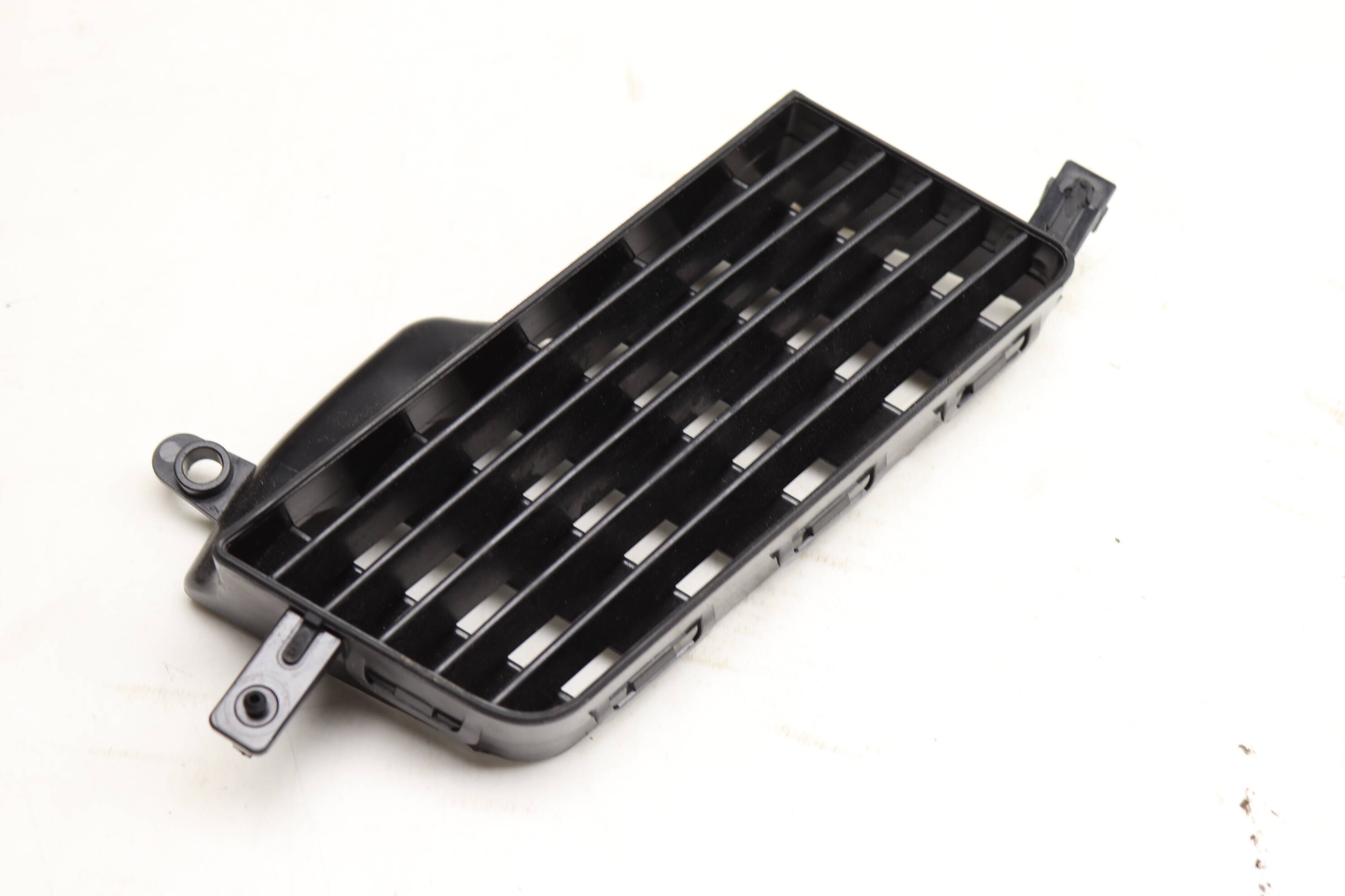 Upper Center Dash Air Vent 97055217500