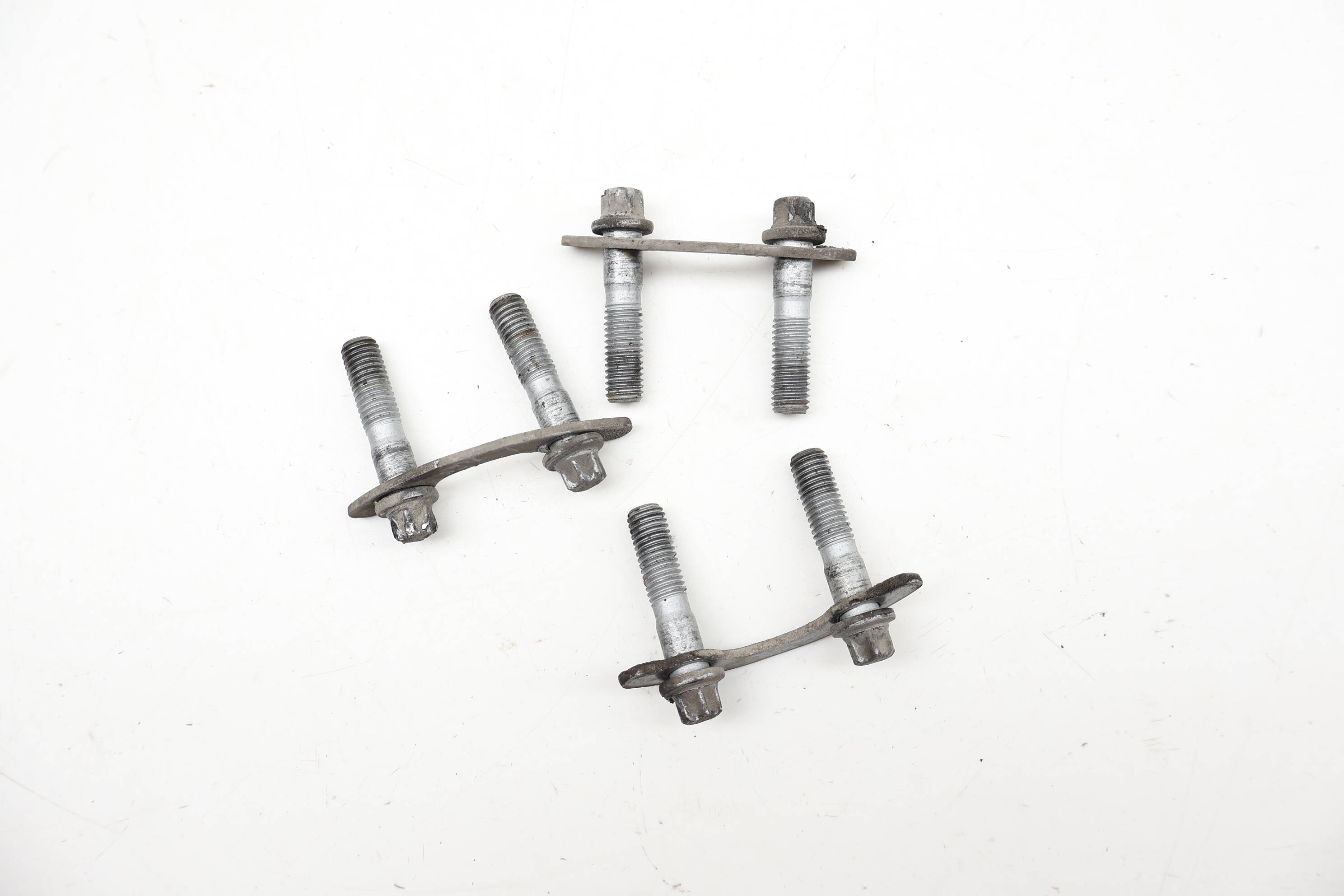 Axle Shaft Torx Screw / Bolt Set 33207572716