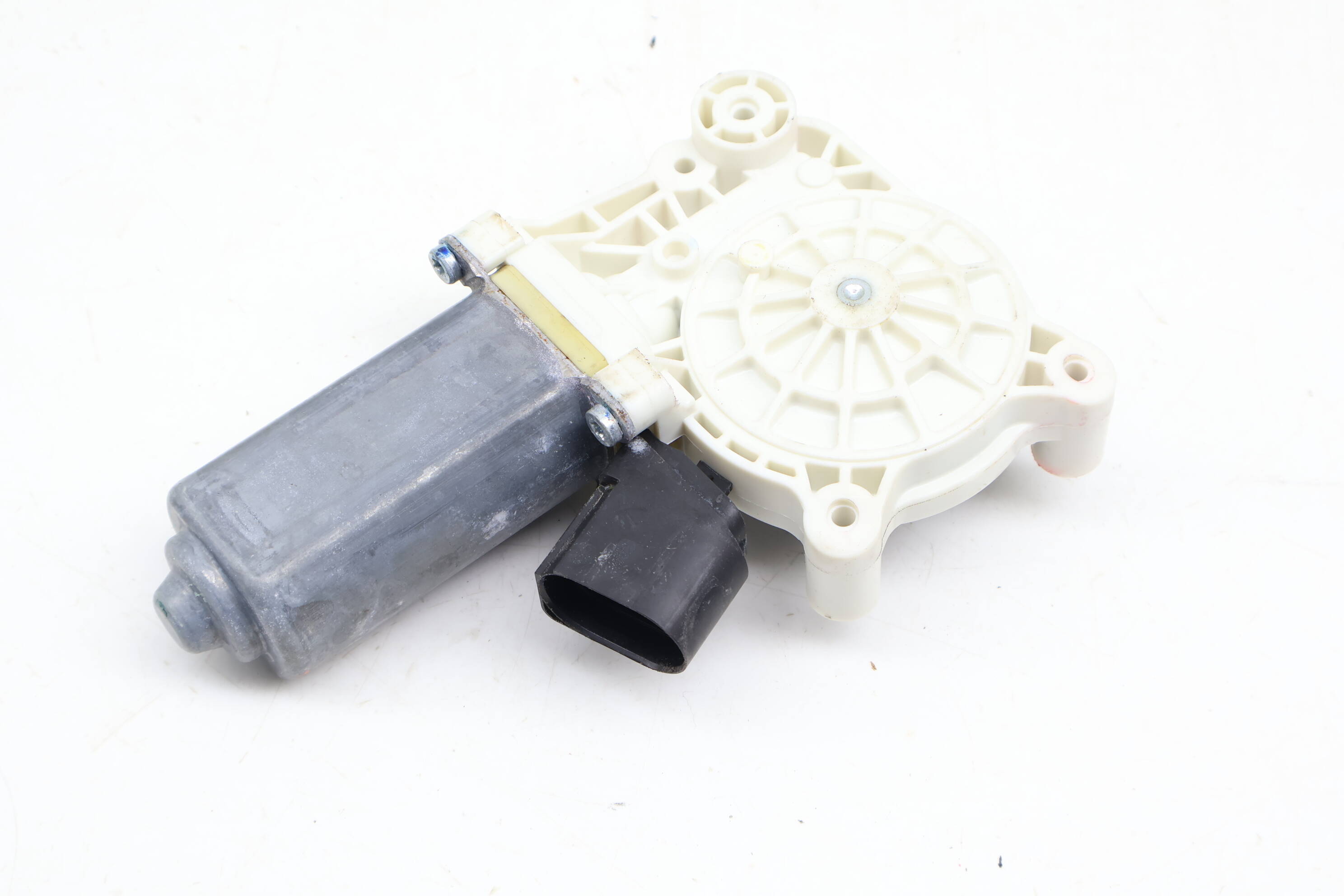 Window Lifter Motor 67627322748