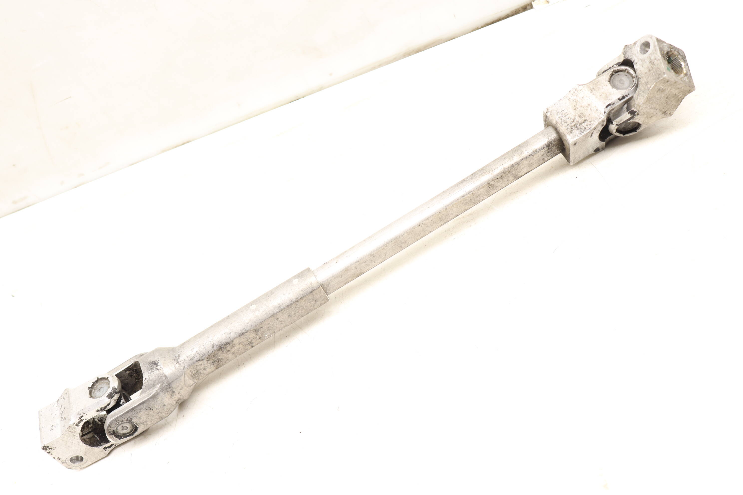 Lower Steering Shaft 32306791294