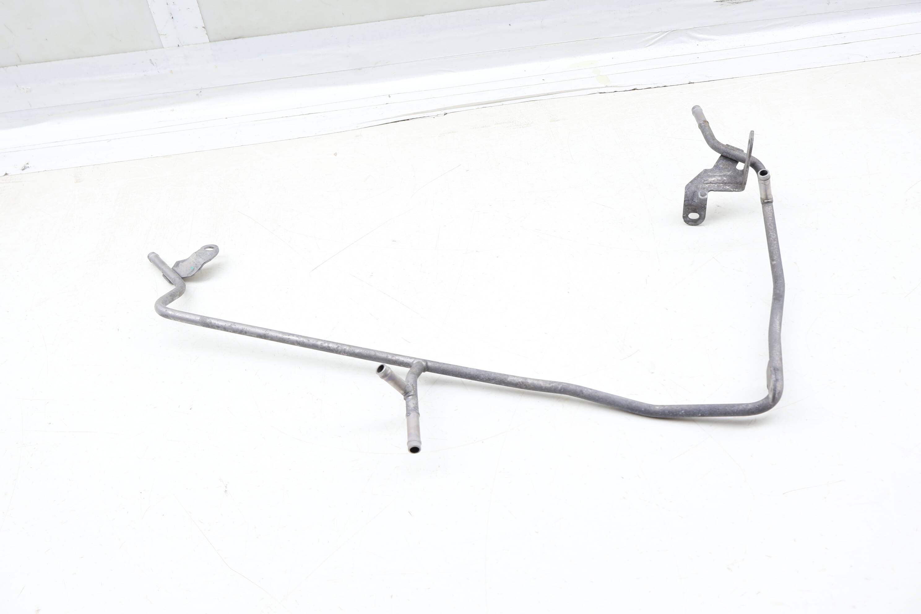 Coolant Pipe / Tube / Line / Hose 06K121075AQ