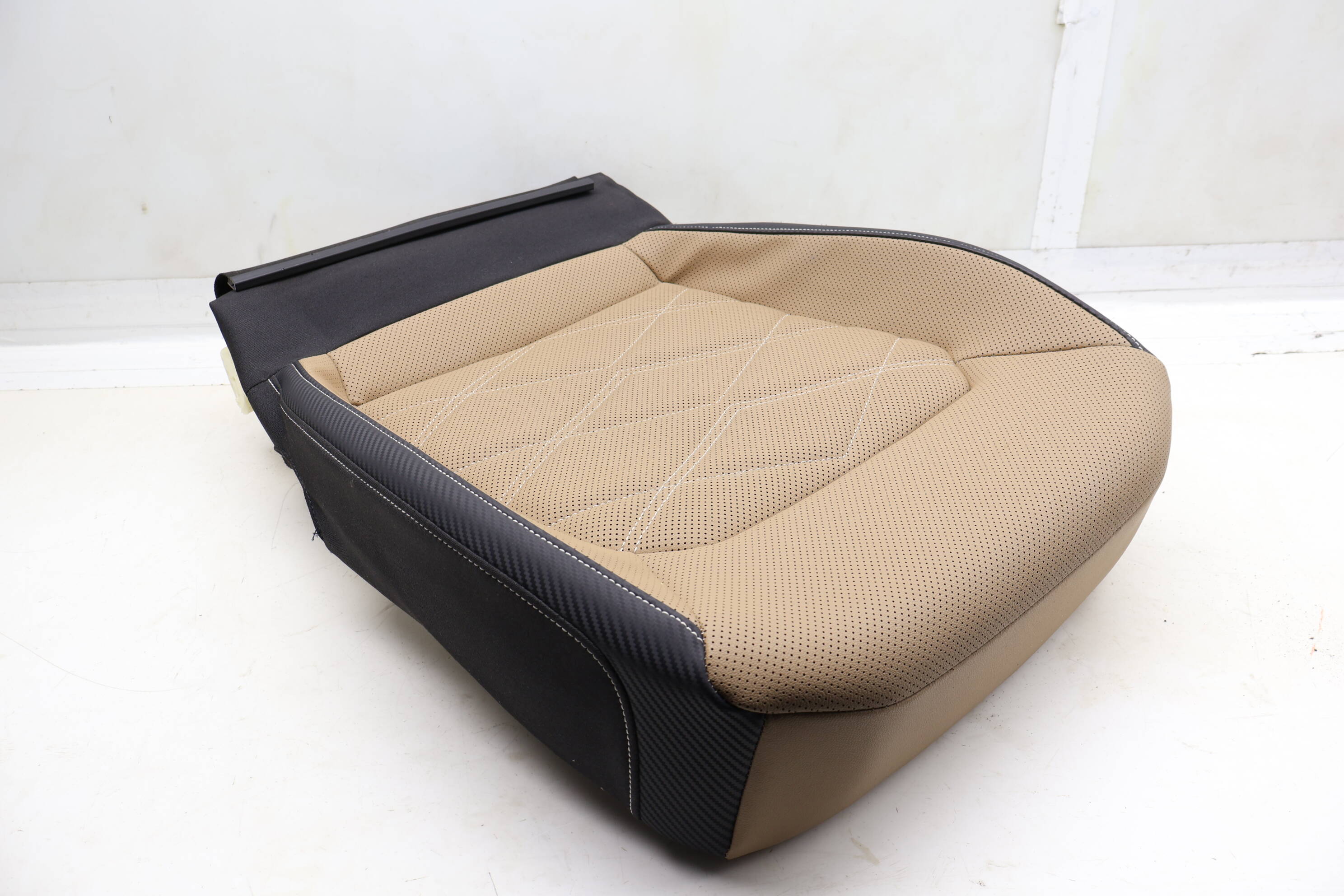 Lower Seat Bottom Cushion 3CN881405AC