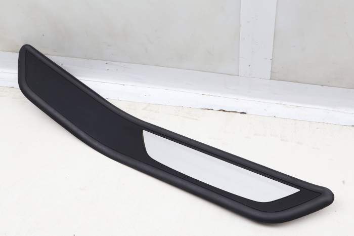 Door Sill / Scuff Panel Plate (Activehybrid 7) 51477263606 main product photo