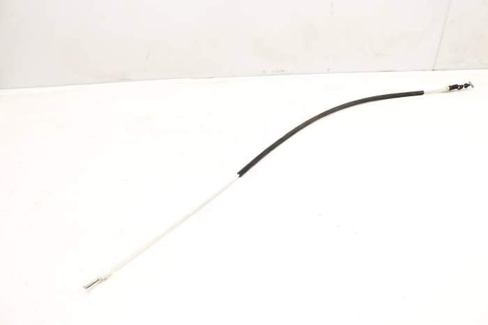 Door Handle Release / Bowden Cable 4D0839191 main product photo