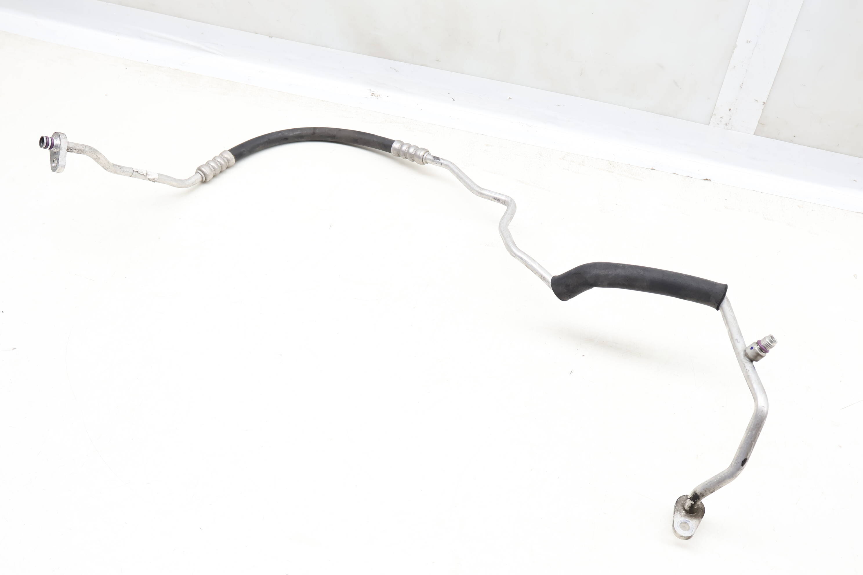 Ac Hose / Line / Pipe LR068878