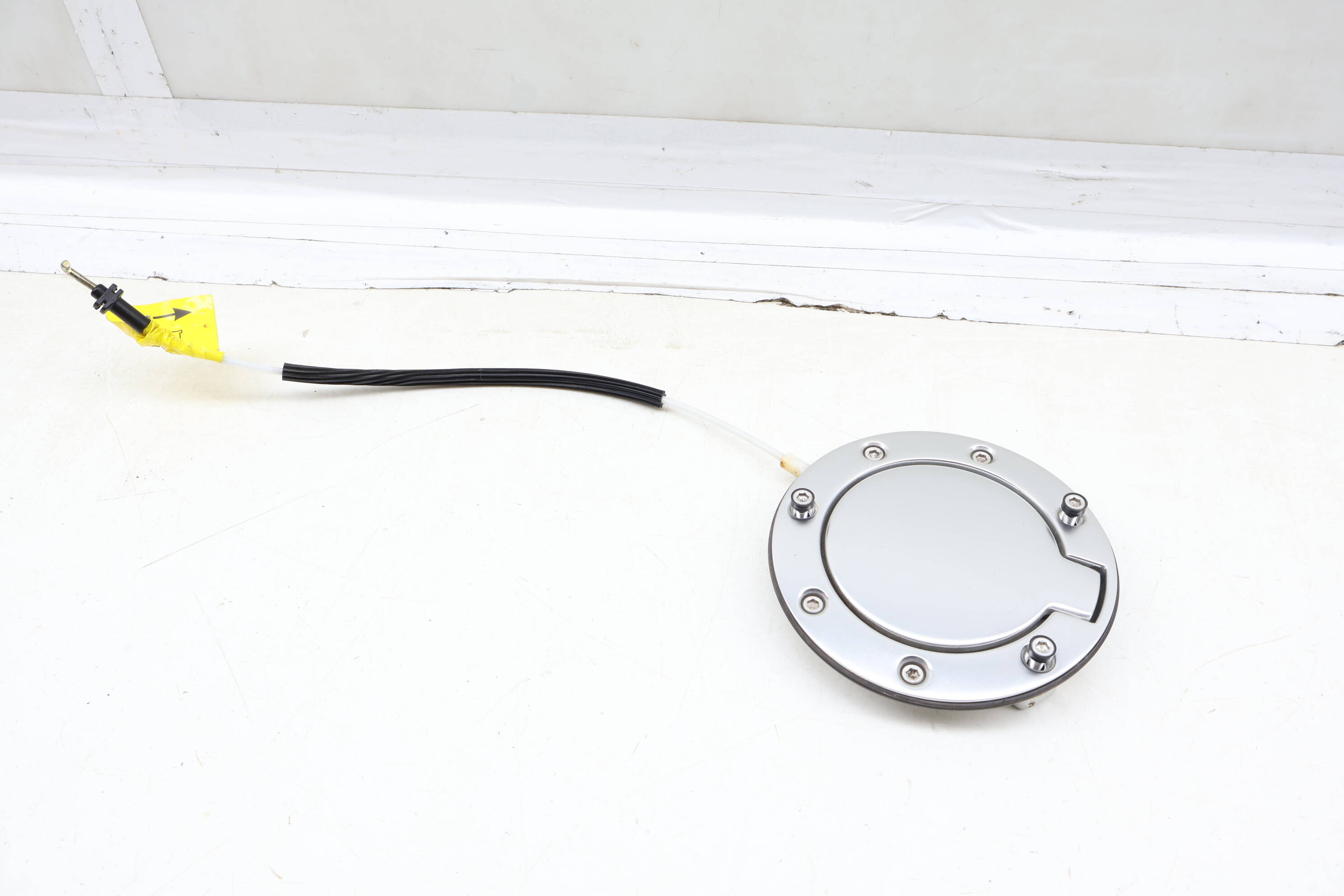 Gas / Fuel Filler Door 8N0809905C